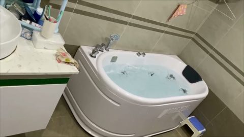 TP8008 - BỒN TẮM MASSAGER HÌNH ELIP 1 GỐI 3 MẶT YẾM