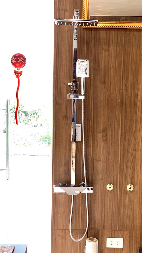 SC3321 - Sen cây nhiệt độ vuông đồng mạ crom bóng cao cấp