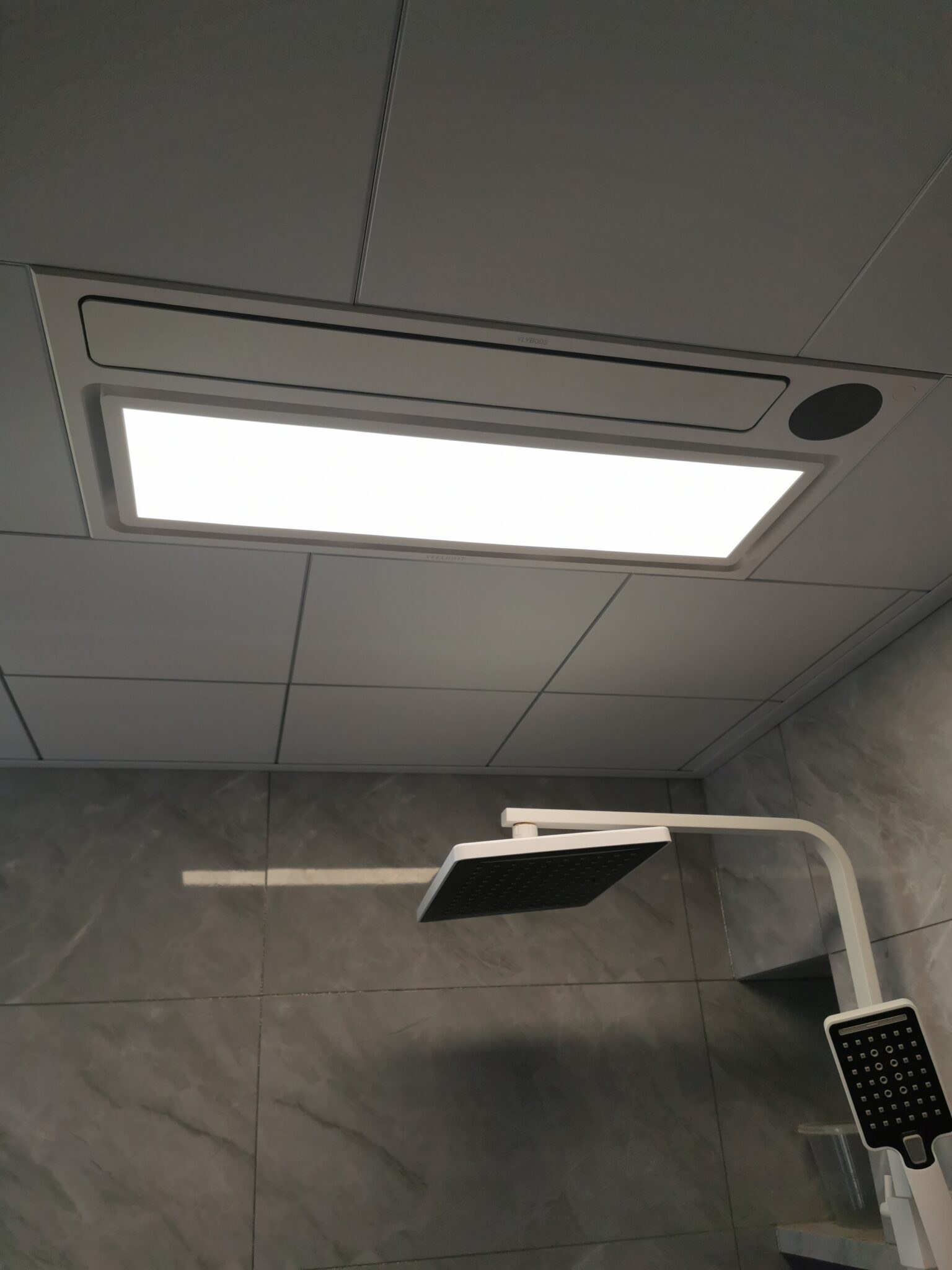 YLYB05YL - Máy Sưởi Nhà Tắm Xiaomi Yeelight Pro S20 Smart Bath 8 in 1 YLYB05YL – Kèm Điều Khiển Có Thông Gió Hút Mùi âm trần chức năng 8 in 1, cửa gió đảo chiều 120 độ