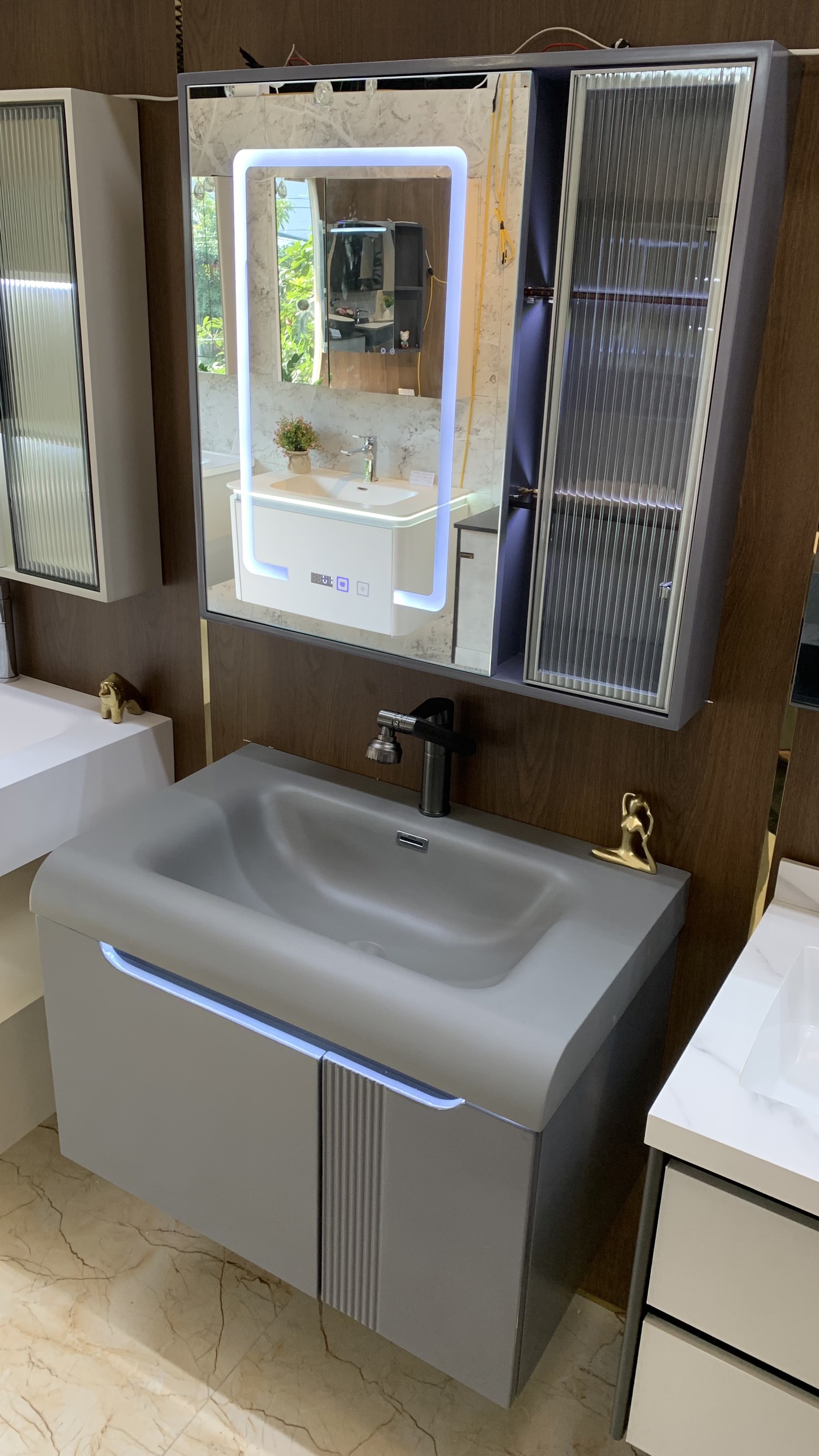 TC195 - Tủ chậu nhựa mặt chậu đá Thạch Anh liền khối màu ghi xám cao cấp