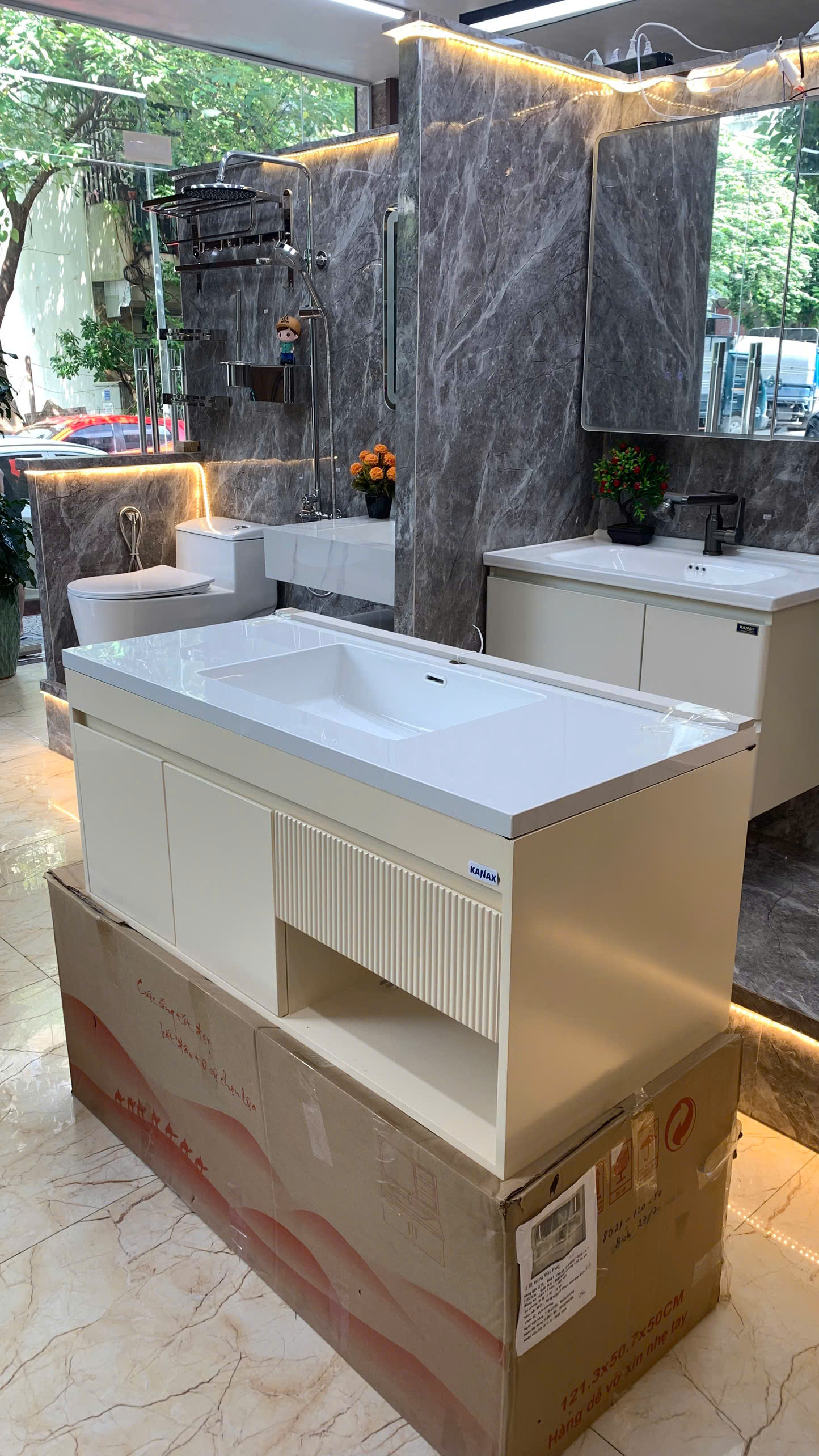 TC02K - Tủ chậu mặt đá, lòng chậu sứ âm liền mép hàng đặt theo yêu cầu, chất liệu nhựa PVC đặc chịu nước