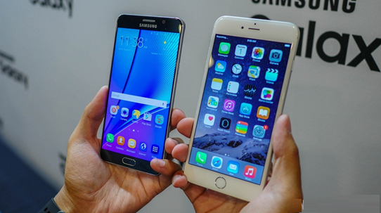 iphone-6s-de-bep-galaxy-note-5-ngay-tren-san-nha