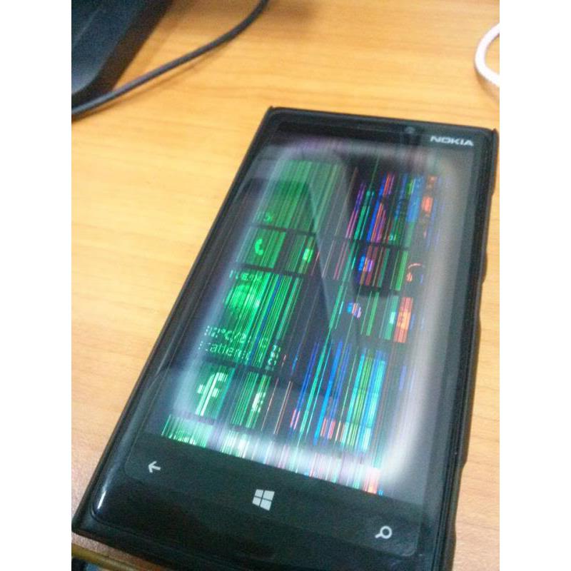loi-soc-man-hinh-tren-nokia-lumia-920