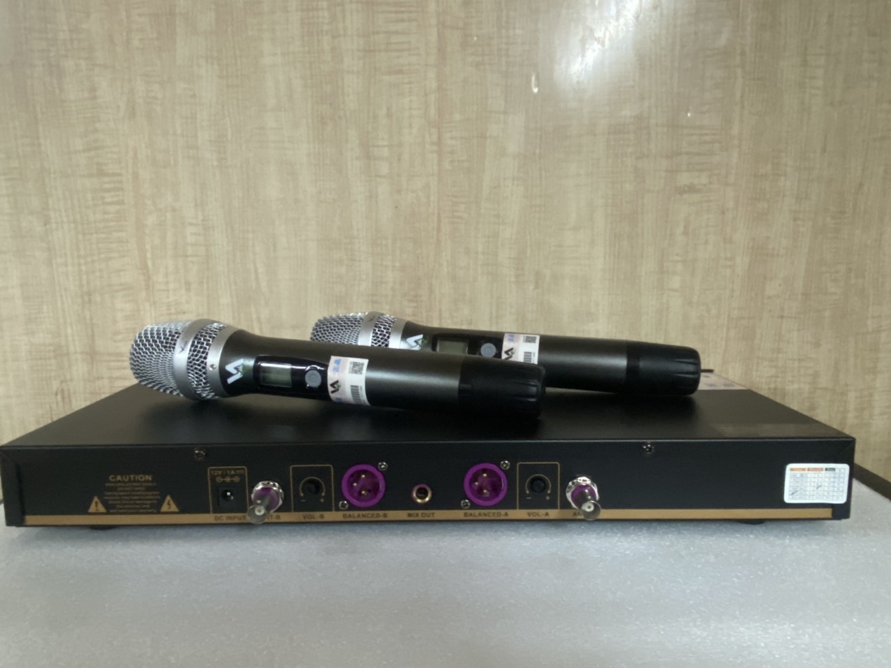 Bộ micro không dây KTV VK600