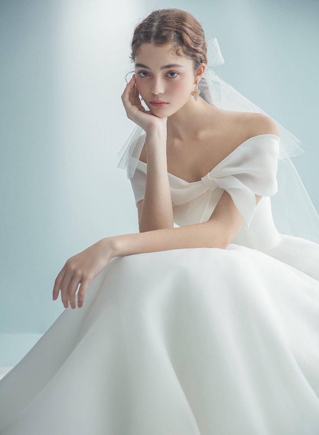 Topic 10 mẫu váy cưới đơn giản cho cô dâu năm 2021