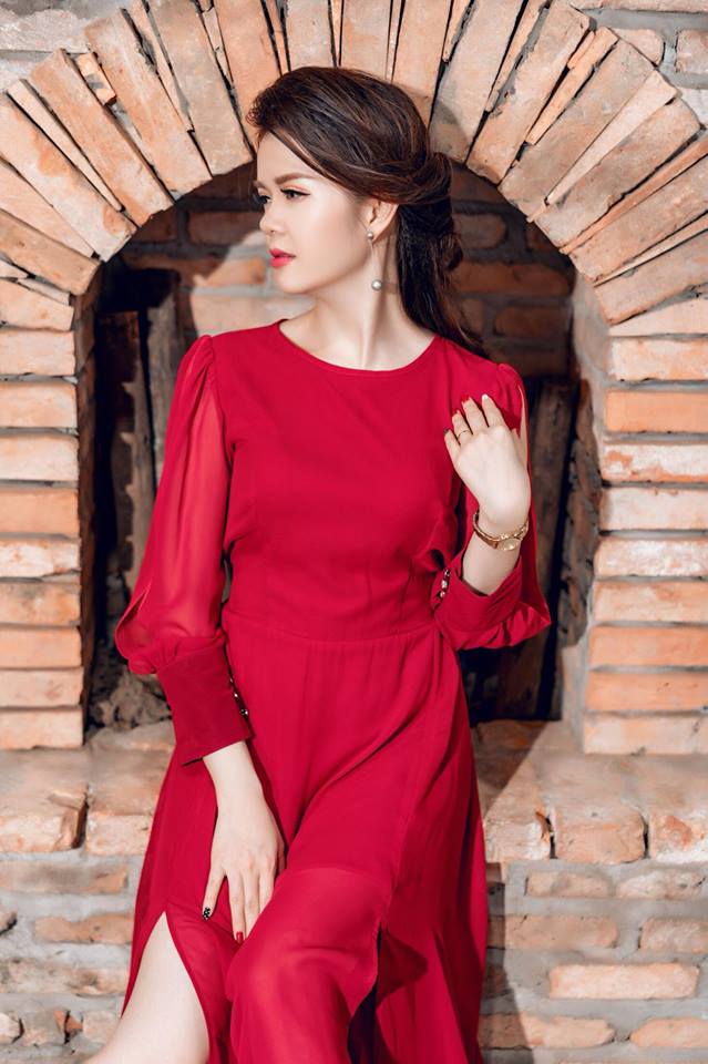 Bí quyết diện váy maxi quyến rũ