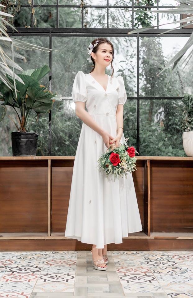 Các kiểu váy phong cách xuống phố ngày cuối năm