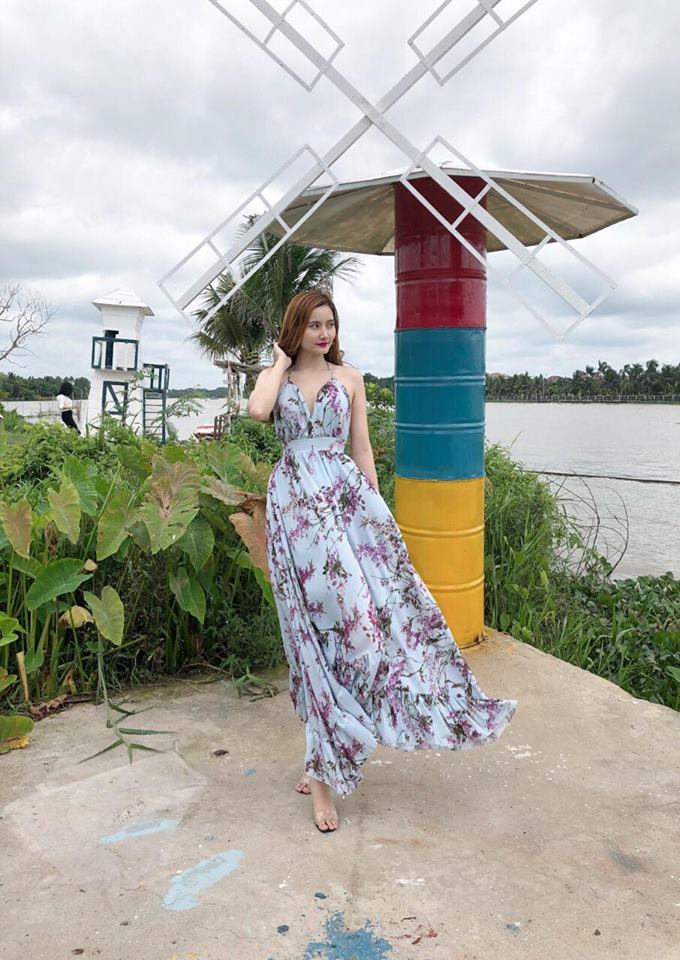 Các mẫu đầm maxi được nhiều chị em lựa chọn nhất
