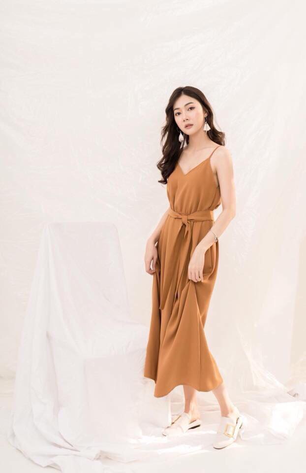 Chọn váy che khuyết điểm đùi to