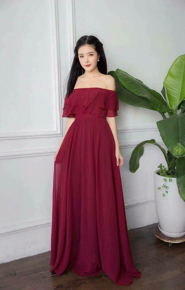 Da bánh mật nên  chọn sắc phục nào phù hợp?
