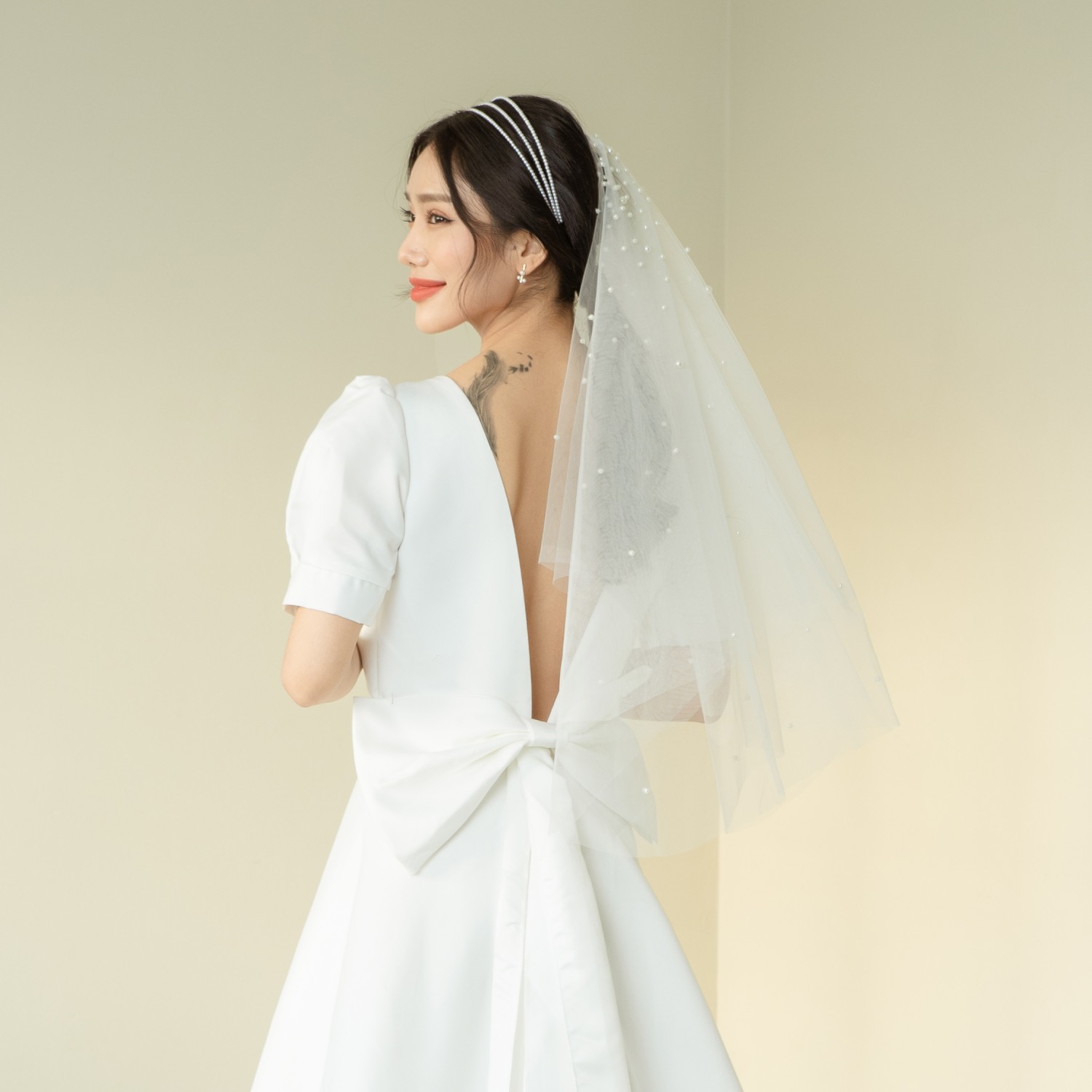 Gợi ý cách chọn khăn voan cho áo cưới cô dâu xinh đẹp rạng rỡ