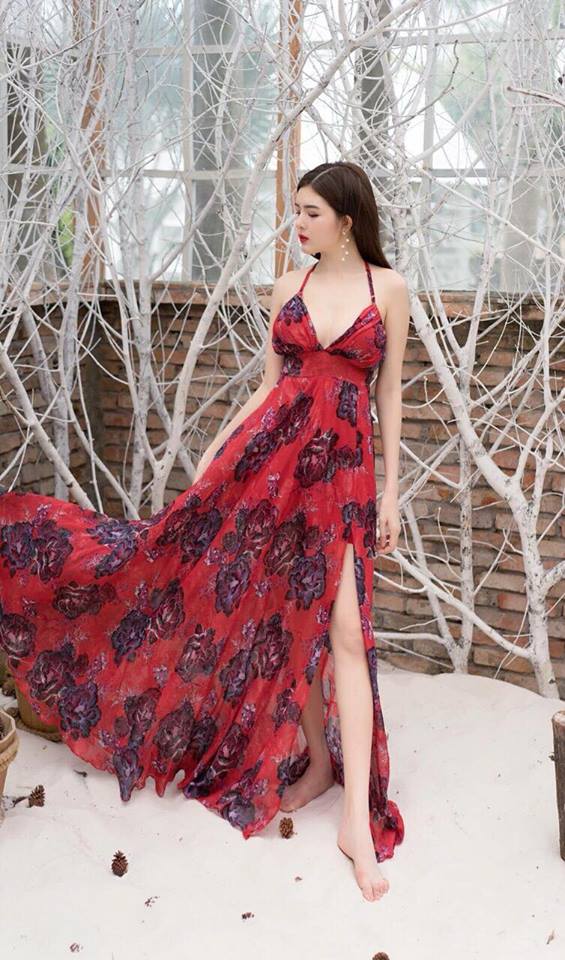 Sưu tập bộ  váy maxi tôn vòng 2 quyến rũ
