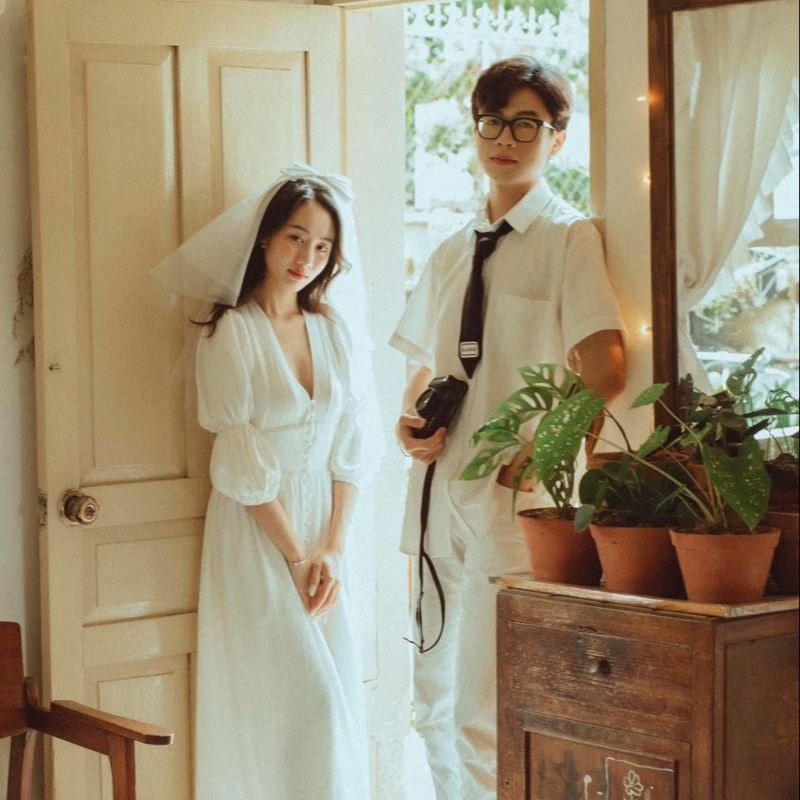 Chụp ảnh cưới với chiếc váy cổ điển mang vẻ đẹp hoài niệm