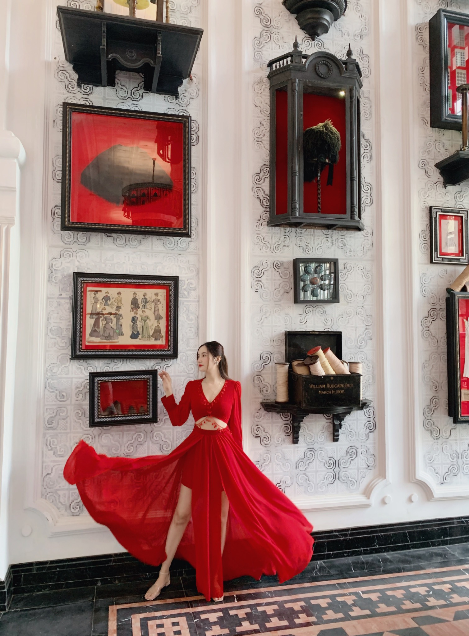 Top những mẫu váy maxi màu dành cho plan du lịch
