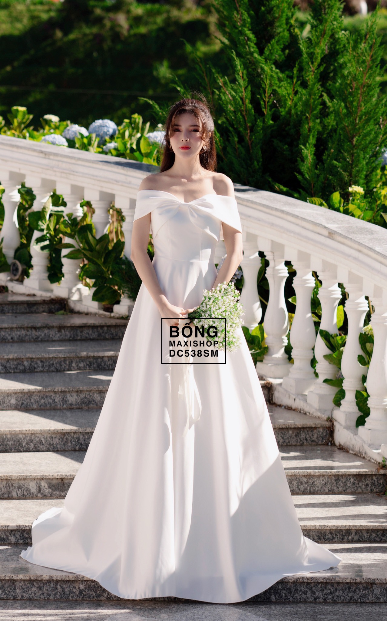 Váy cưới hàn quốc đơn giản sang trọng tinh tế - FELY WEEDING