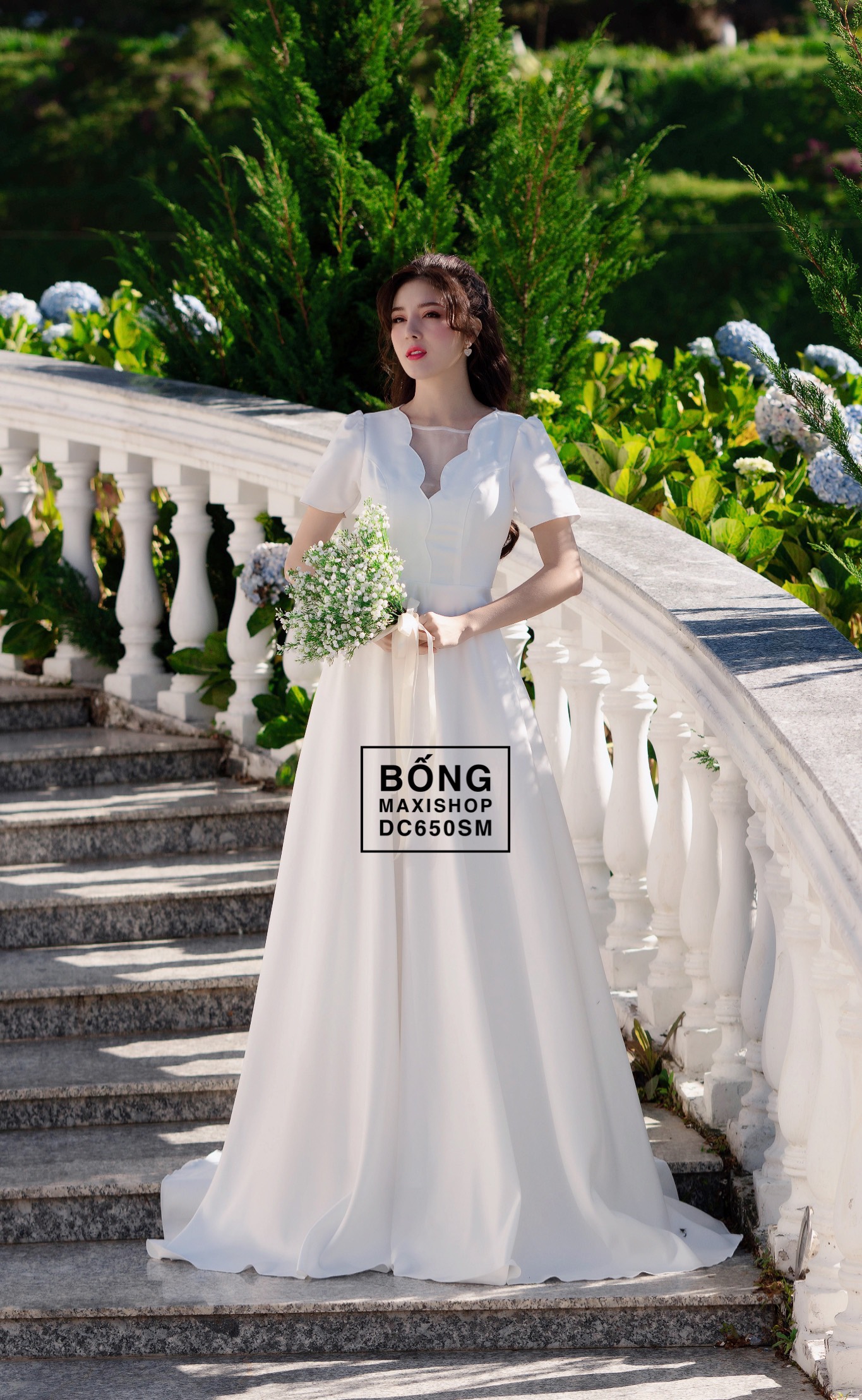 Váy Cưới Phi Nhật Cổ Bèo DC650