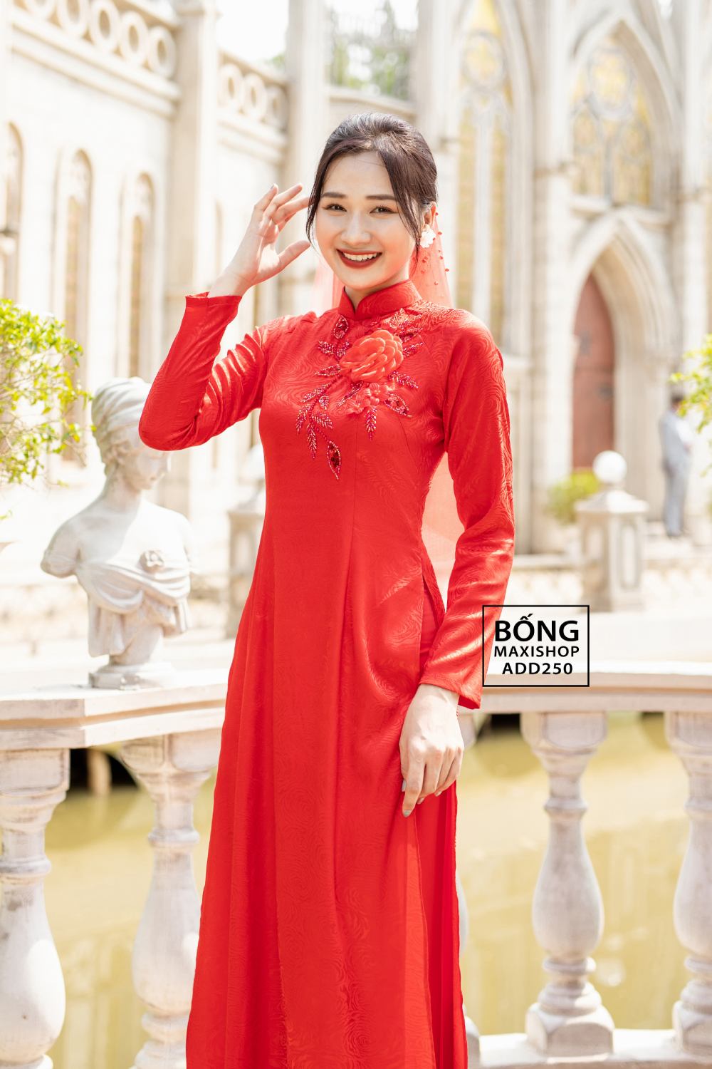 ao-dai-co-dau-gam-do-4-ta-ket-hoa-nen-hong-lon-add250-2-1-c63cc4ba-7ead-4ebd-acde-92a96e287735.jpg