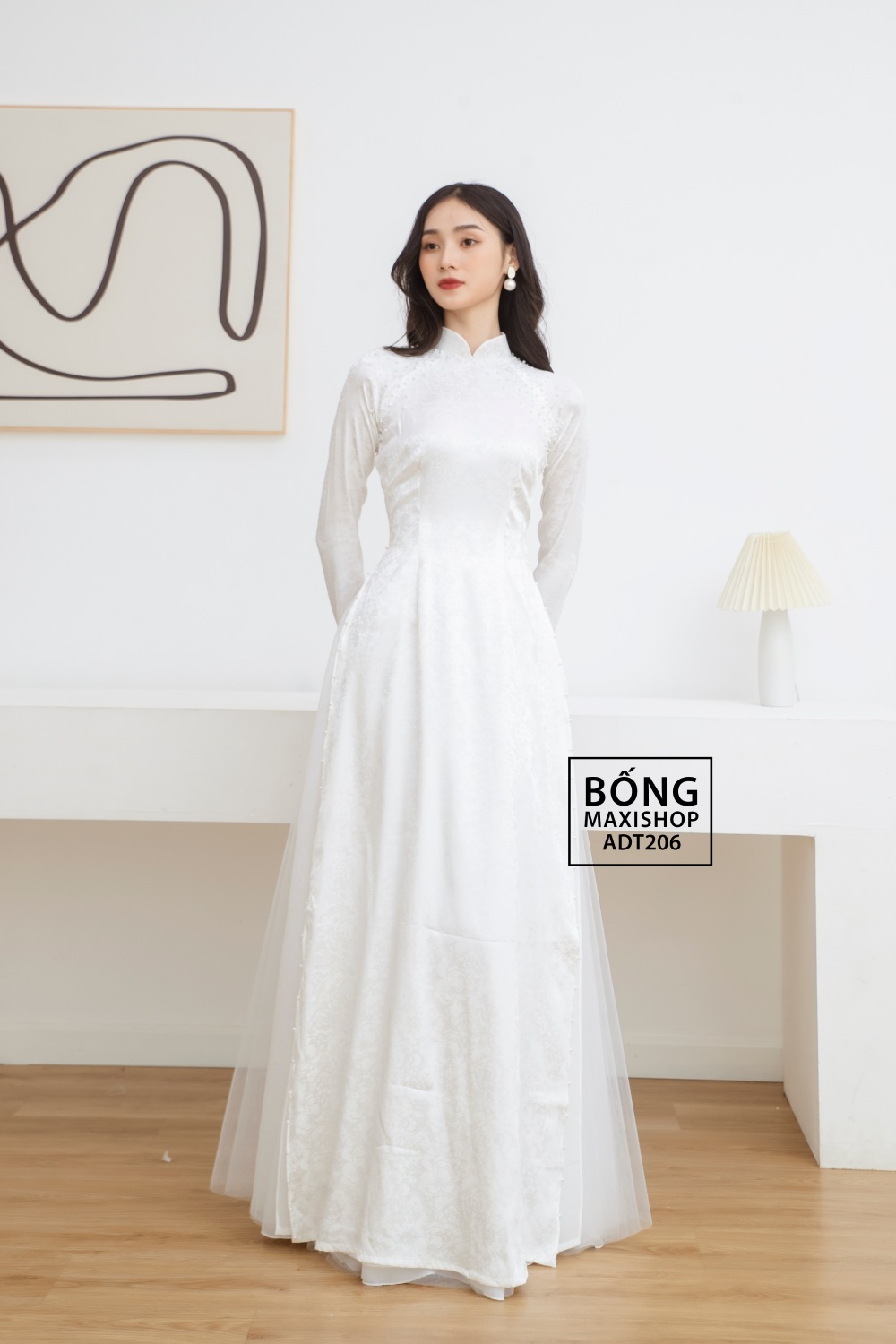 Áo dài cưới đơn giản 2022 - Áo dài cô dâu gấm trắng 4 tà tủa ngọc ADT206