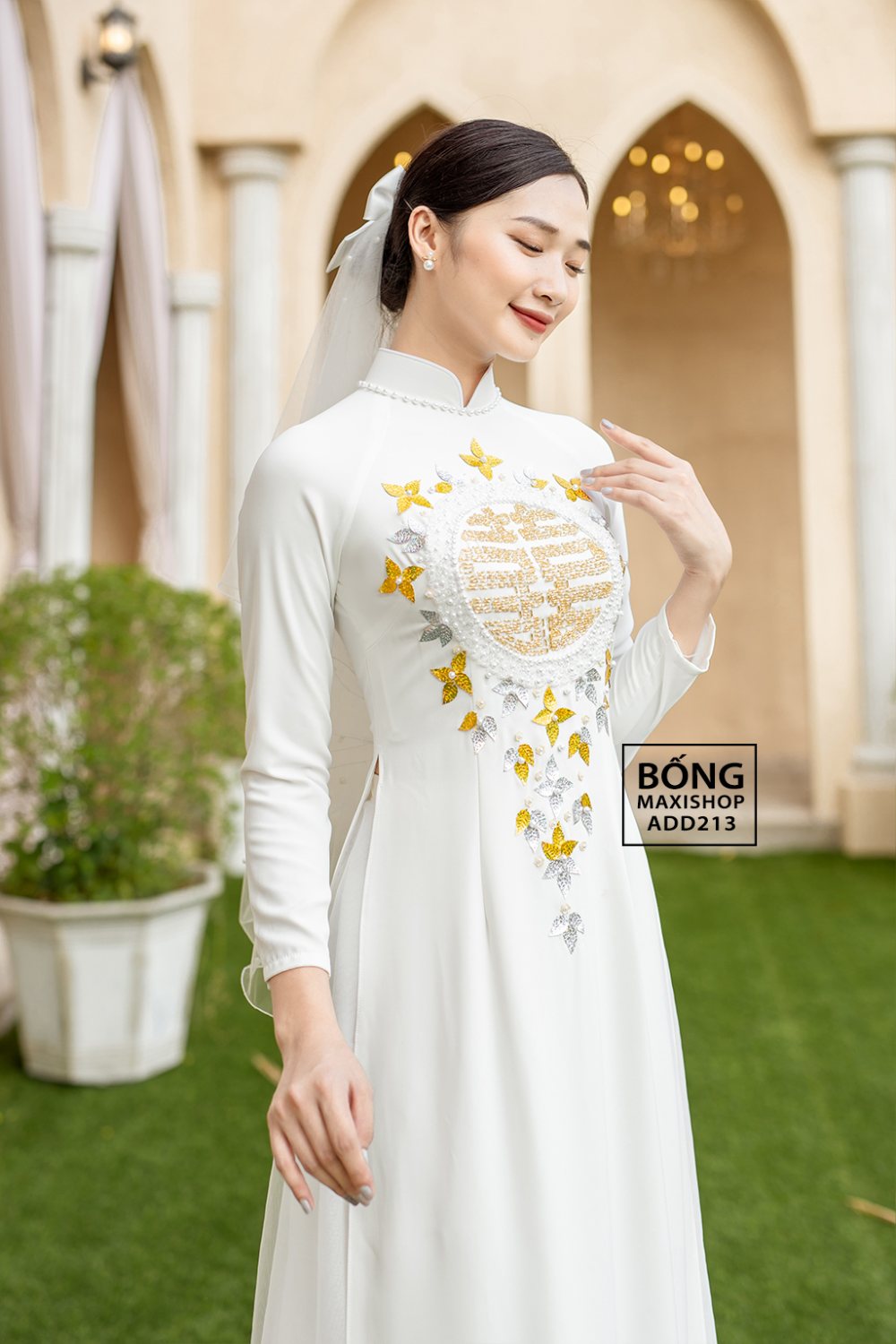 Top những phụ kiện hoàn thiện vẻ đẹp của chiếc áo dài đám cưới Ao-dai-co-dau-lua-do-ket-cuom-la-vang-add213-5-1-6b4c63da-072d-40ce-b42b-50b7f2f8b0ce