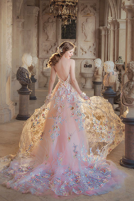 Váy cưới nàng tiên cá má hồng với lớp phủ ren ngà - Lunss
