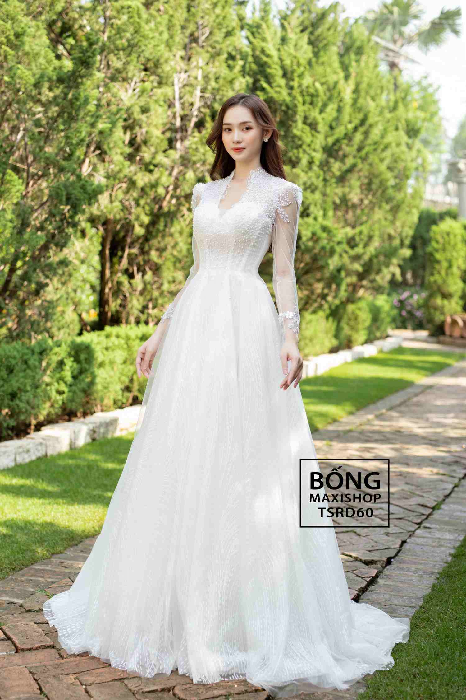 Váy dạ hội màu tím hở lưng quyến rũ, sang trọng - BiAn bridal