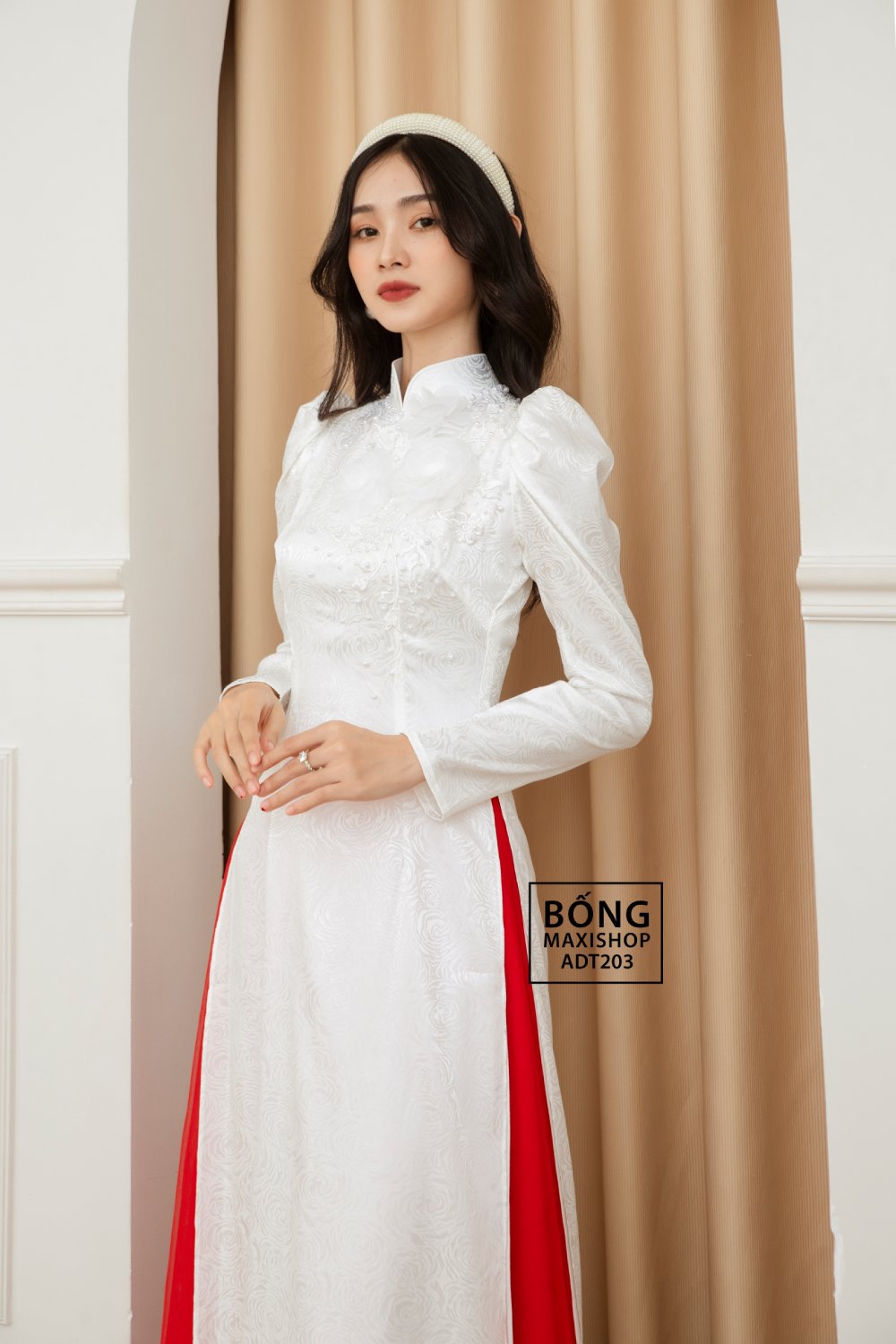 Áo dài cô dâu gấm trắng tay phồng 4 tà nền hồng lớn ADT203 Bống Maxishop Áo Dài Cô Dâu Gấm Trắng Tay Phồng 4 Tà Nền Hồng Lớn Adt203 Bống Maxishop