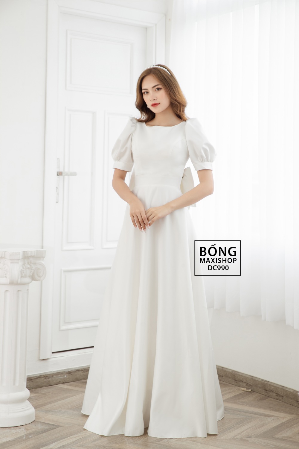 Váy đầm trắng - item thời trang không nhuốm màu thời gian
