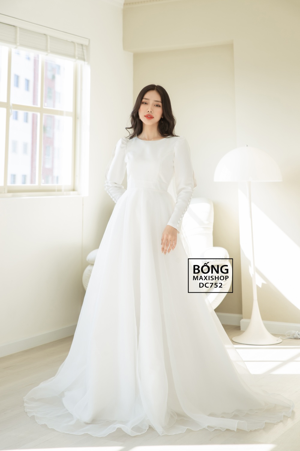 Váy cưới phi nhật trắng phối voan xốp tay hàng nút DC752 Bống Maxishop Váy Cưới Phi Nhật Trắng Phối Voan Xốp Tay Hàng Nút Dc752 Bống Maxishop