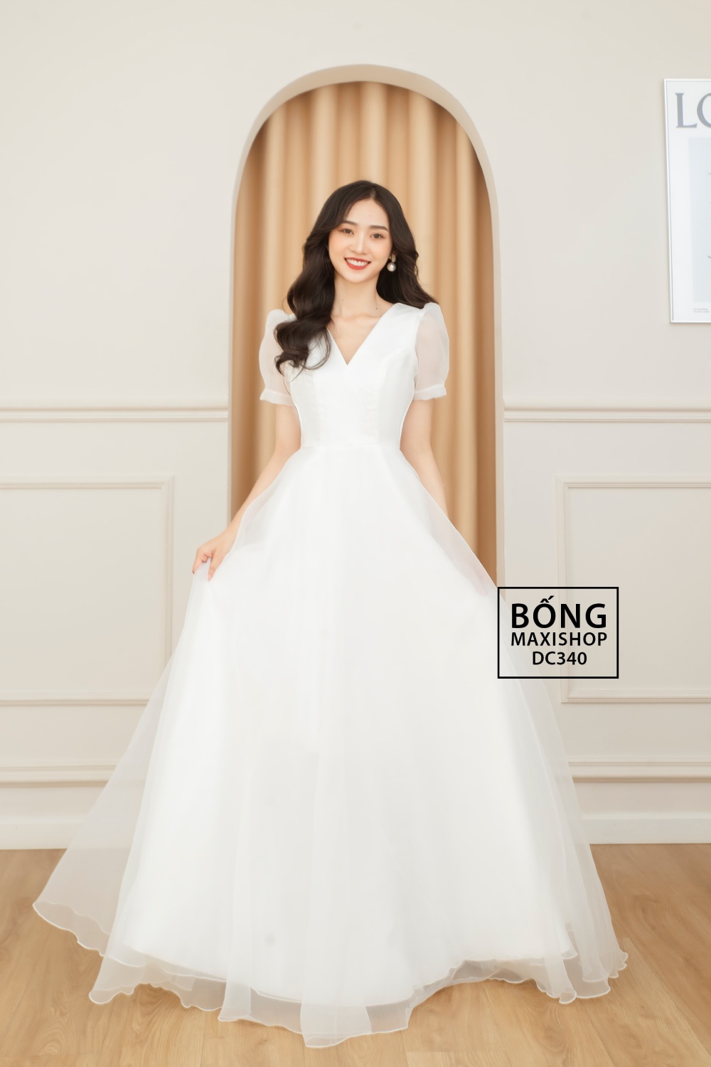 Váy cưới màu trắng phối siêu dễ nhìn siêu đẹp - Phụ kiện trang trí tiệc cưới