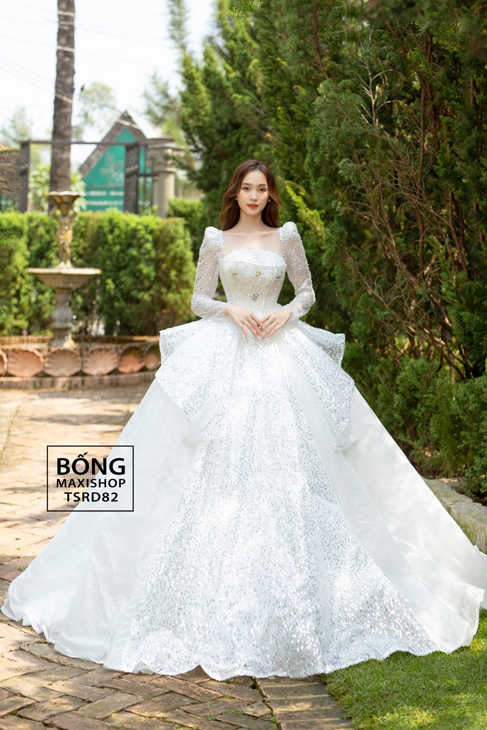 VÁY CƯỚI LÀM LỄ CÔNG CHÚA TAY DÀI CỔ CHỮ V LT184 - VÁY CƯỚI CAO CẤP LINH  NGA BRIDAL