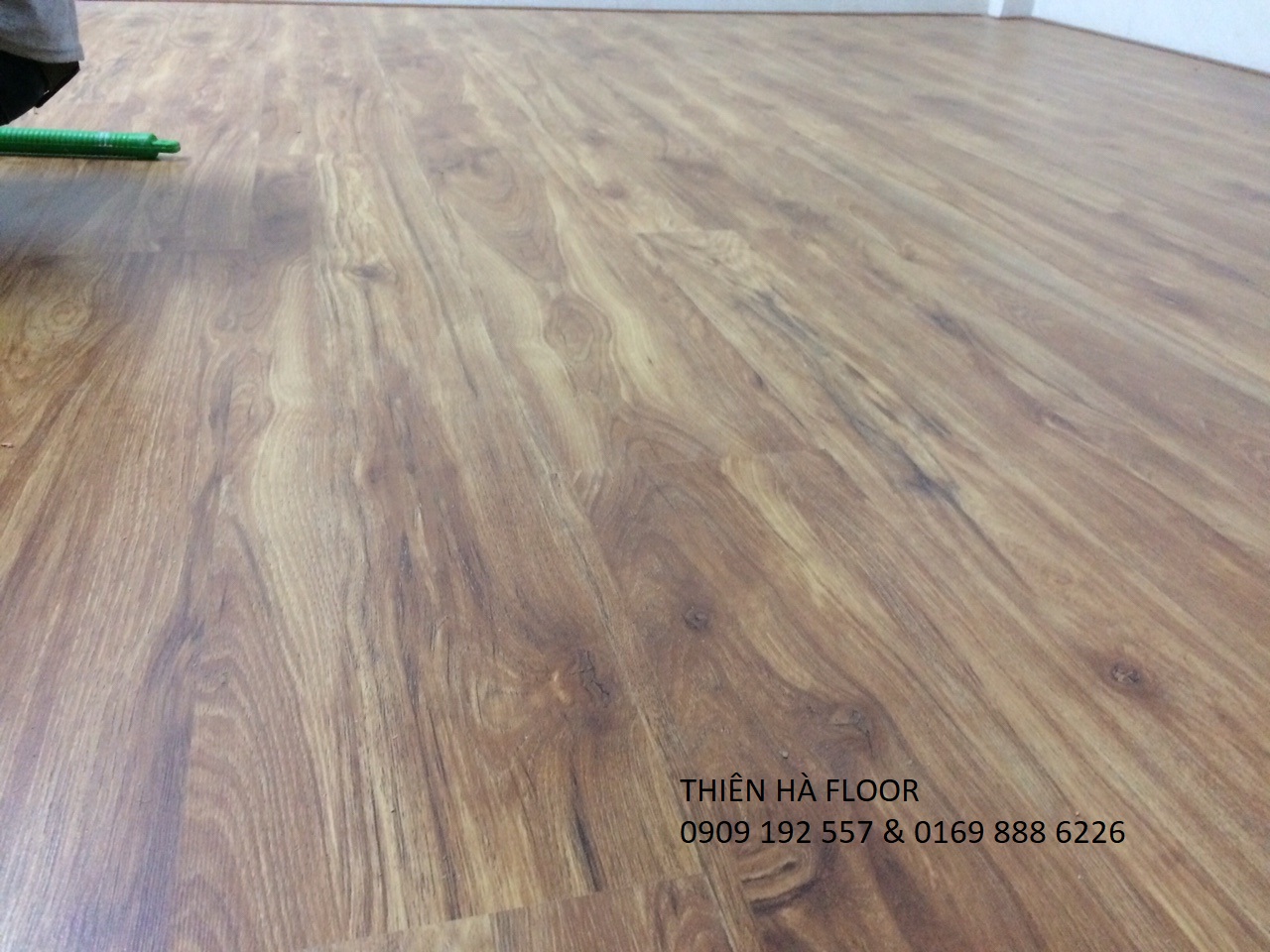 Công trình sàn gỗ Kosmos 2244 | Nhà phân phối sàn nhựa, gạch nhựa ...