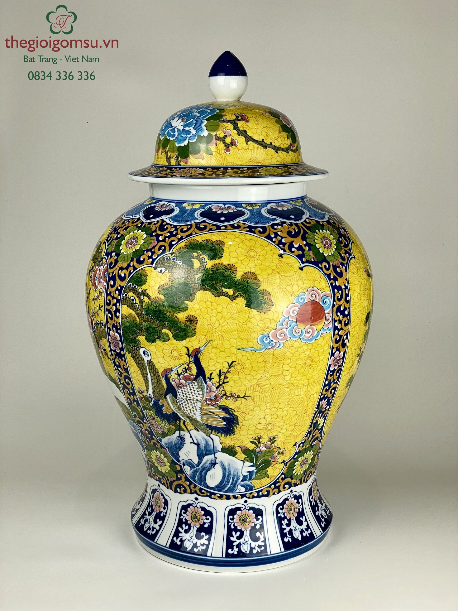 Chóe phong thủy vẽ tứ cảnh nền vàng đại cát