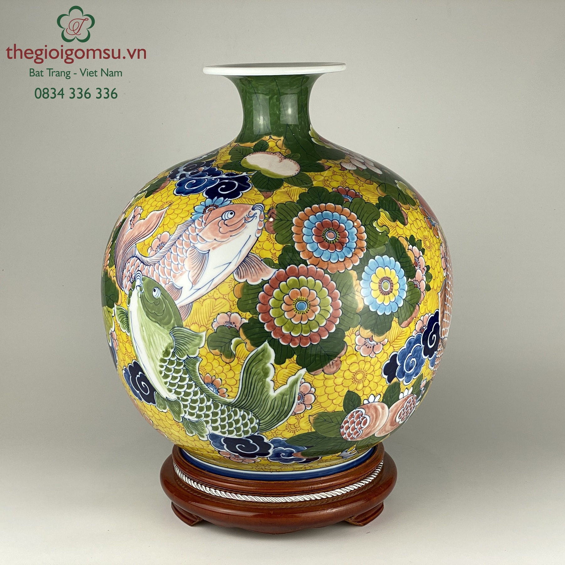 Bình hút tài lộc "Cá chép liên hoa" nền hoa vàng