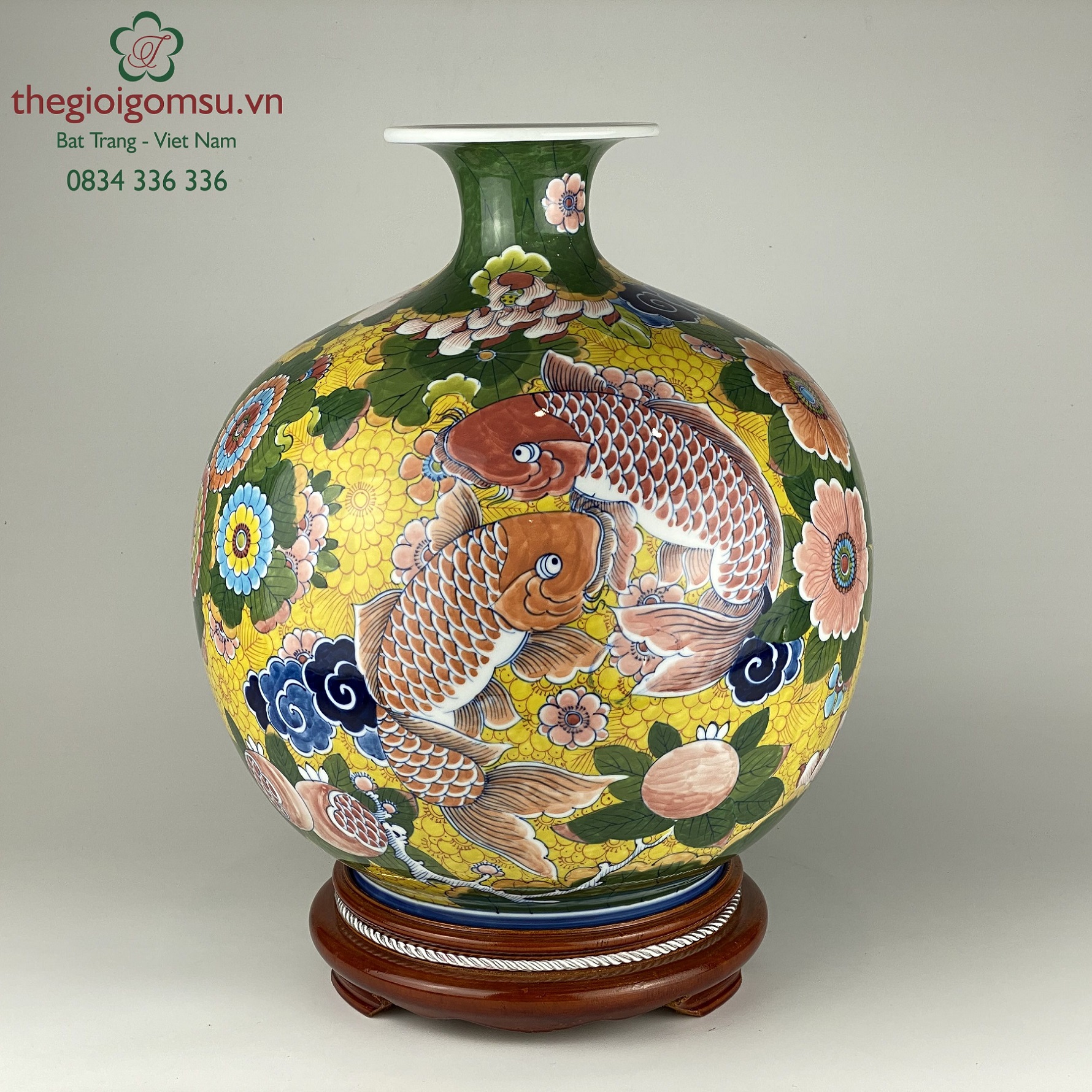 Bình hút tài lộc "Cá chép liên hoa" nền hoa vàng