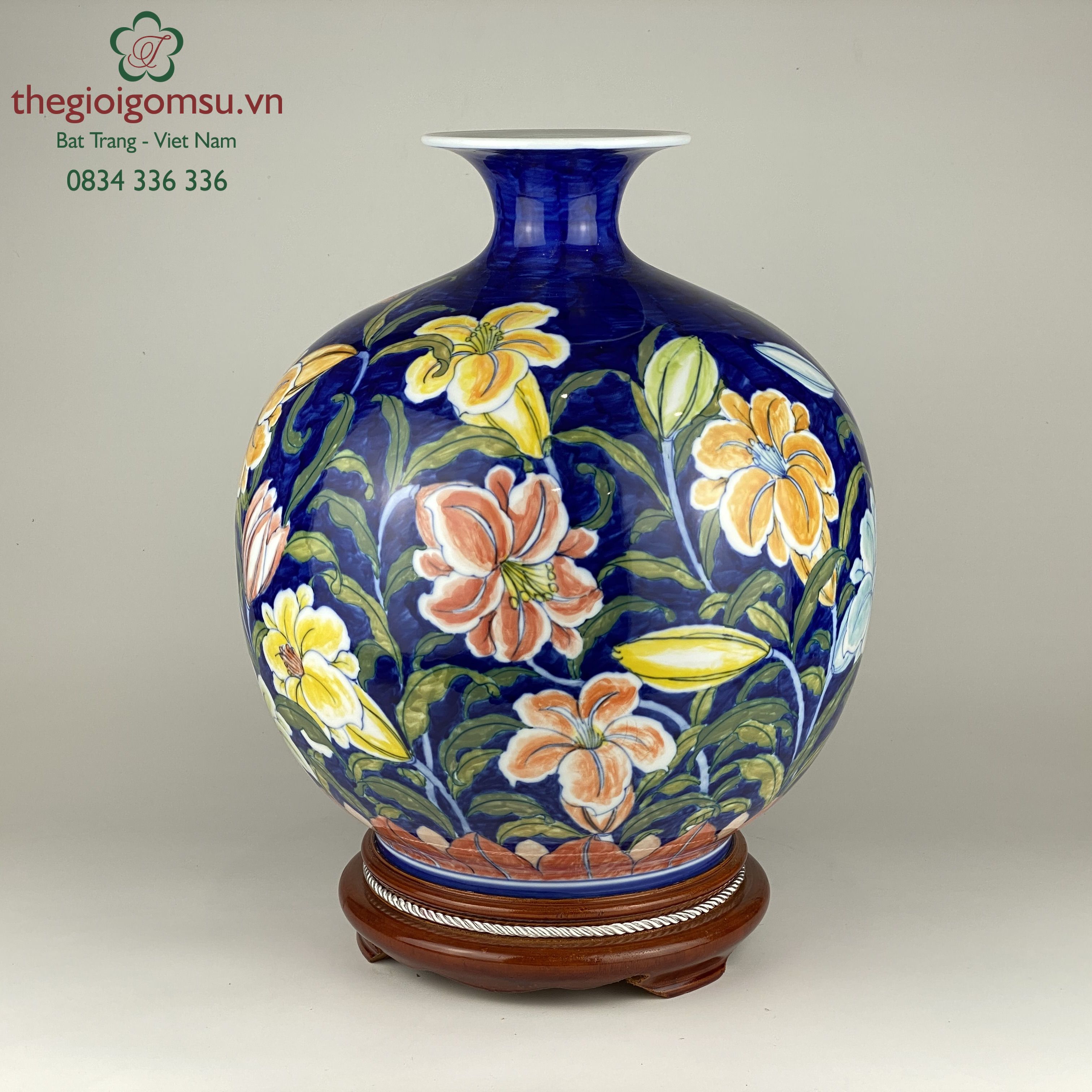Bình hút tài lộc "Hoa Ly" nền xanh đại thanh