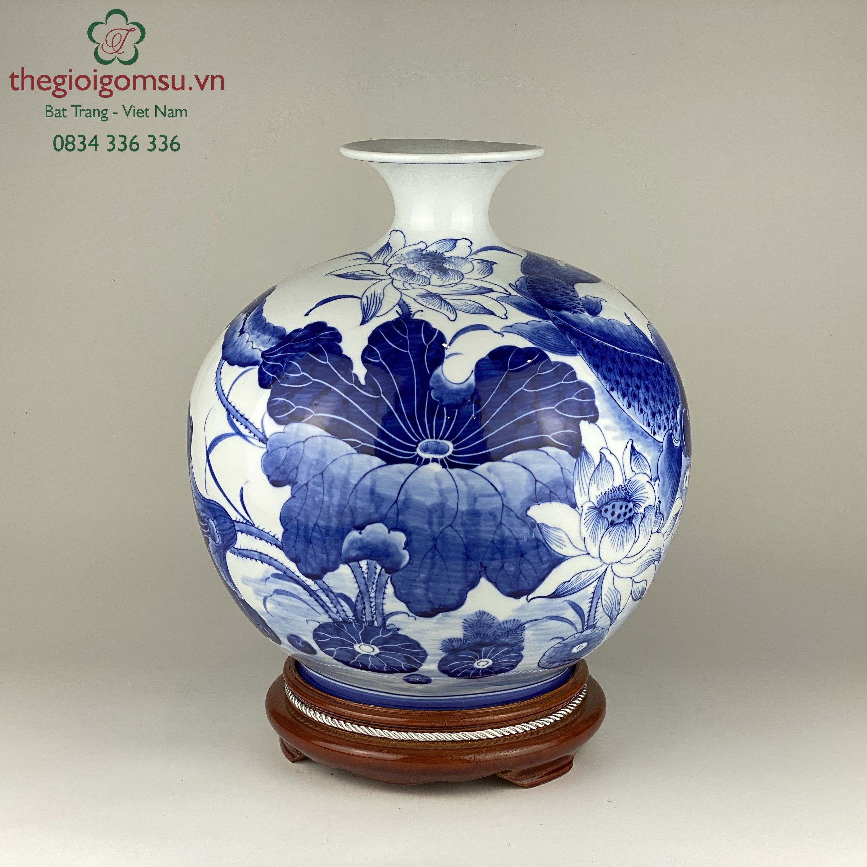 Bình hút tài lộc "Cá Chép Trông trăng" nền trắng