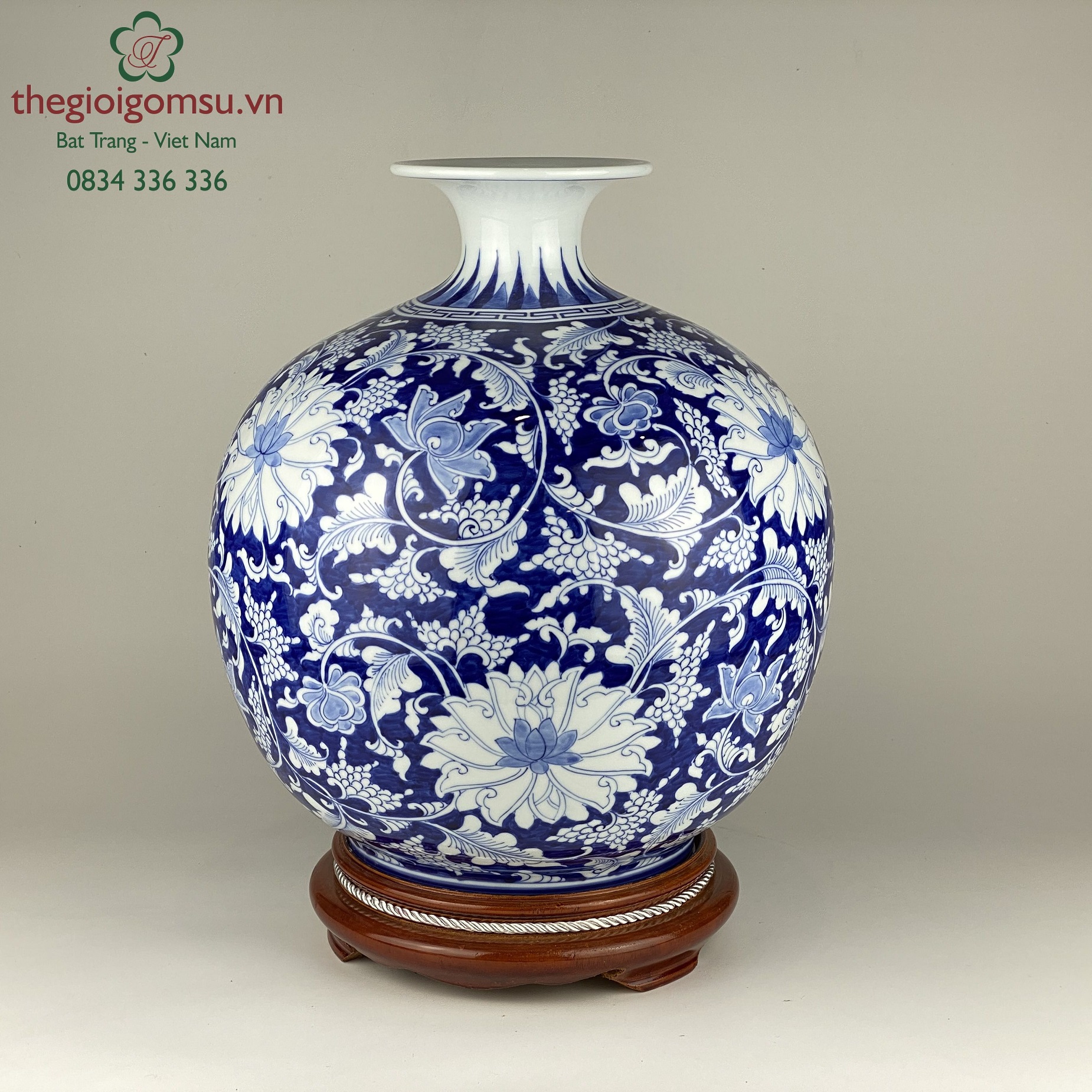 Bình hút tài lộc "Hoa văn trang trí"