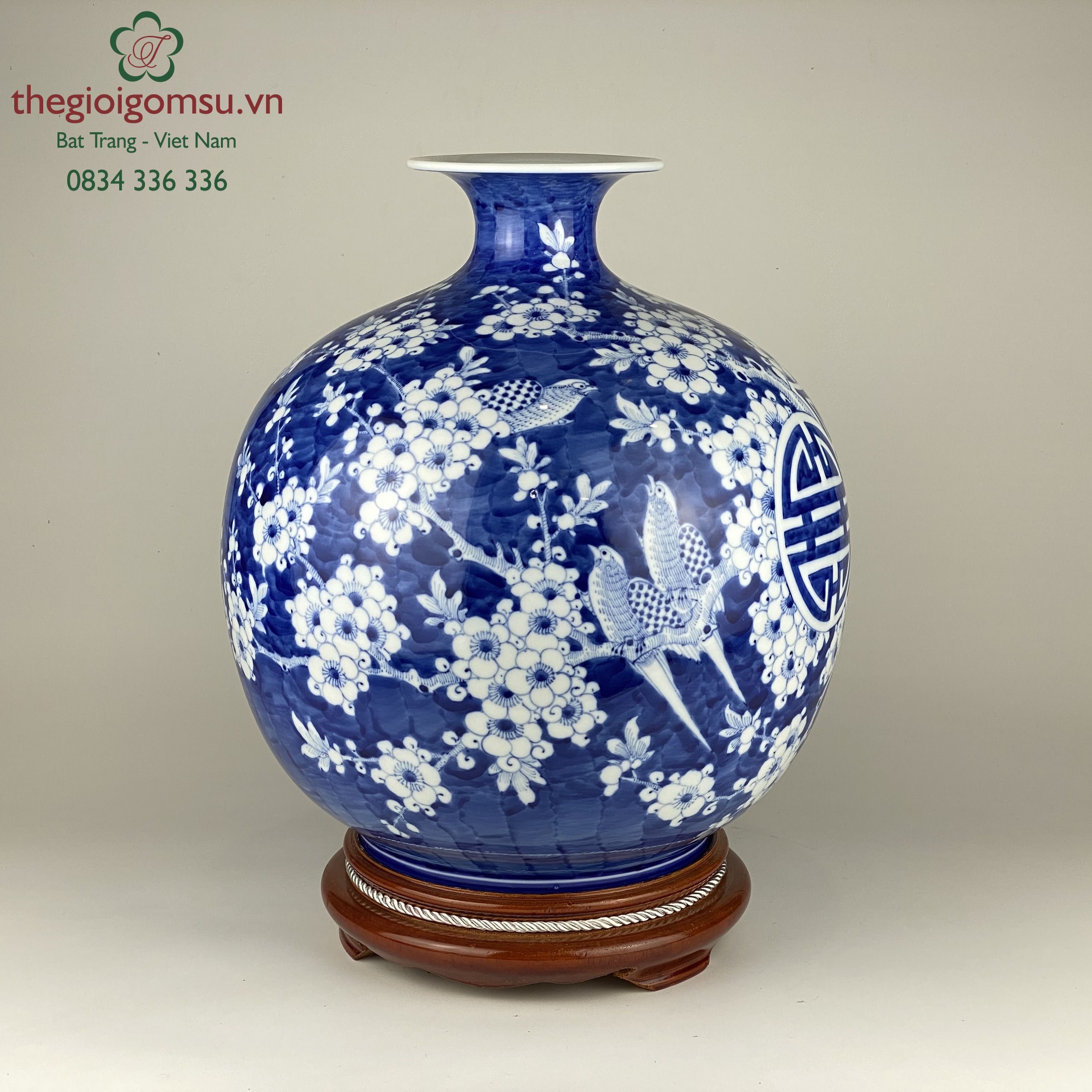 Bình hút tài lộc "hoa đào trắng" nền xanh ngọc bích