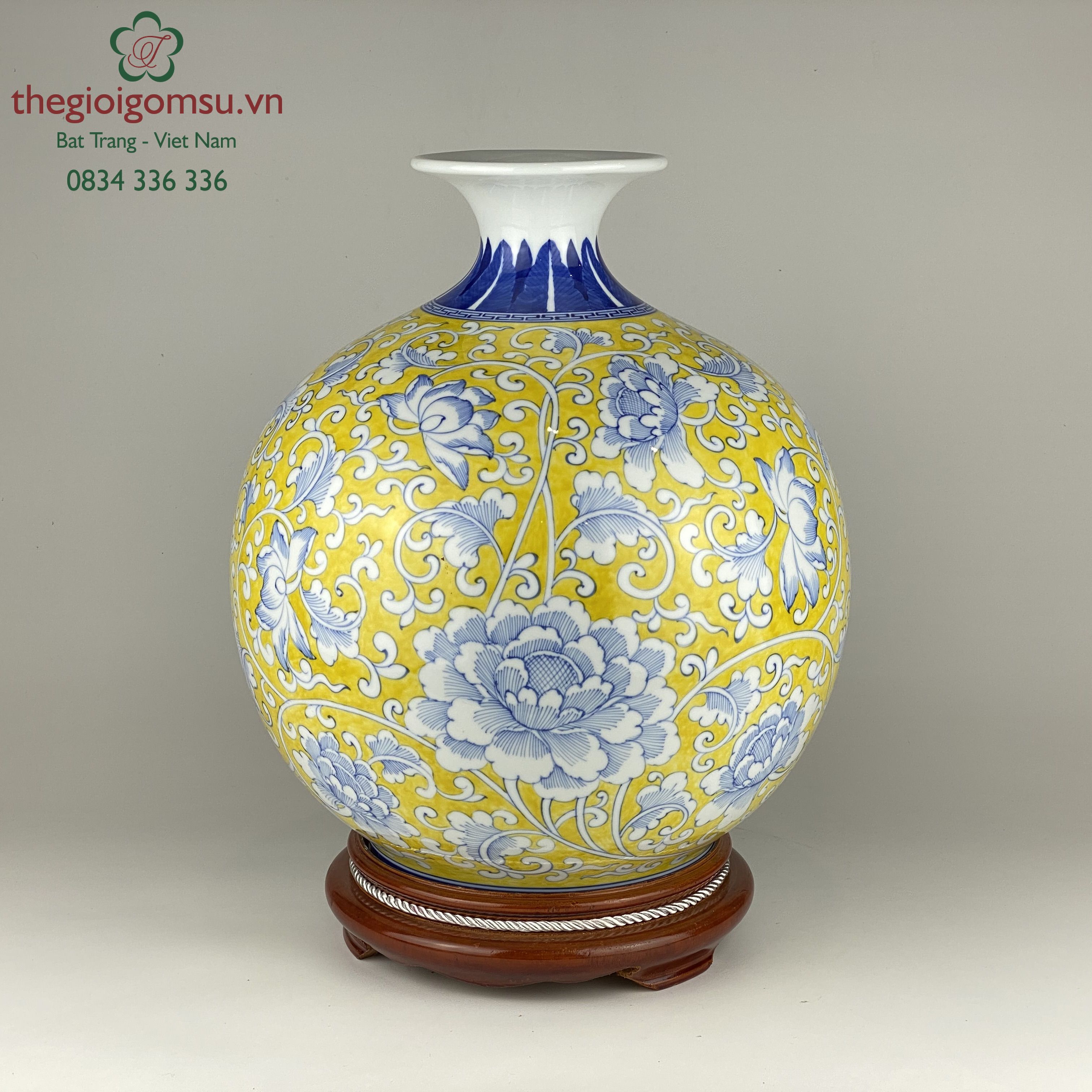 Bình hút tài lộc "Hoa văn trang trí" nền vàng đại cát