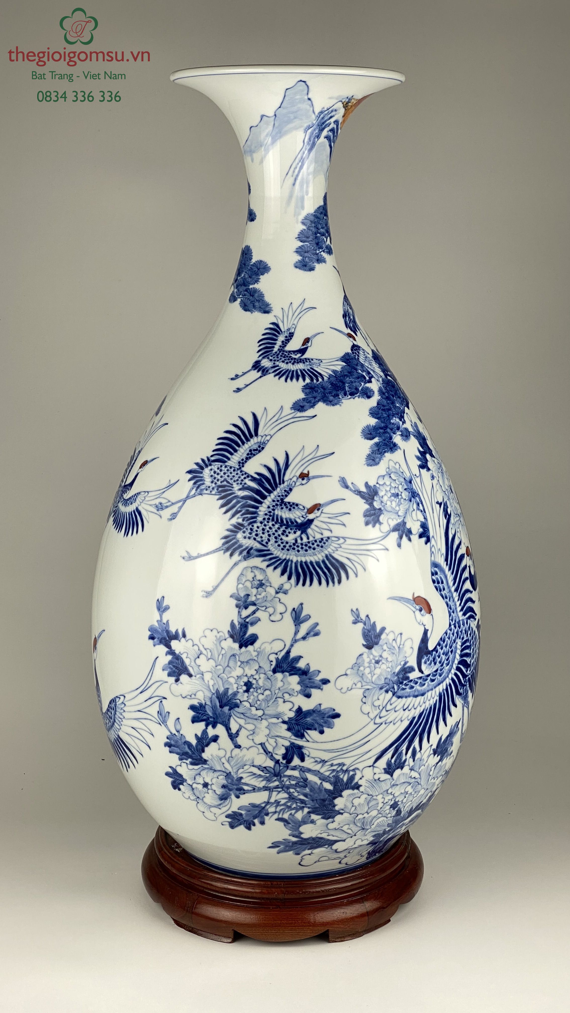 Bình Tỳ Bà "tùng hạc diên niên" men lam xanh