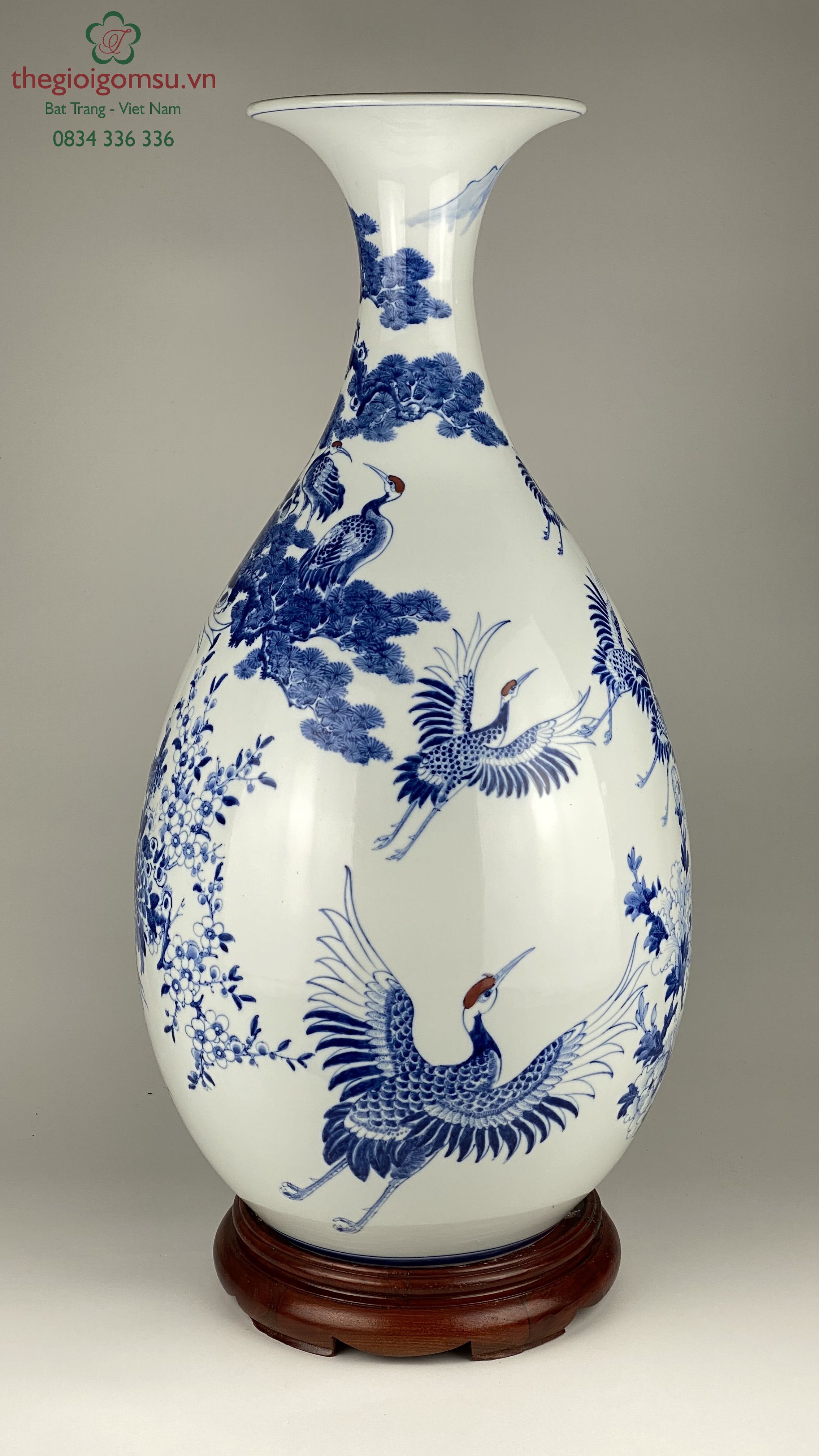 Bình Tỳ Bà "tùng hạc diên niên" men lam xanh