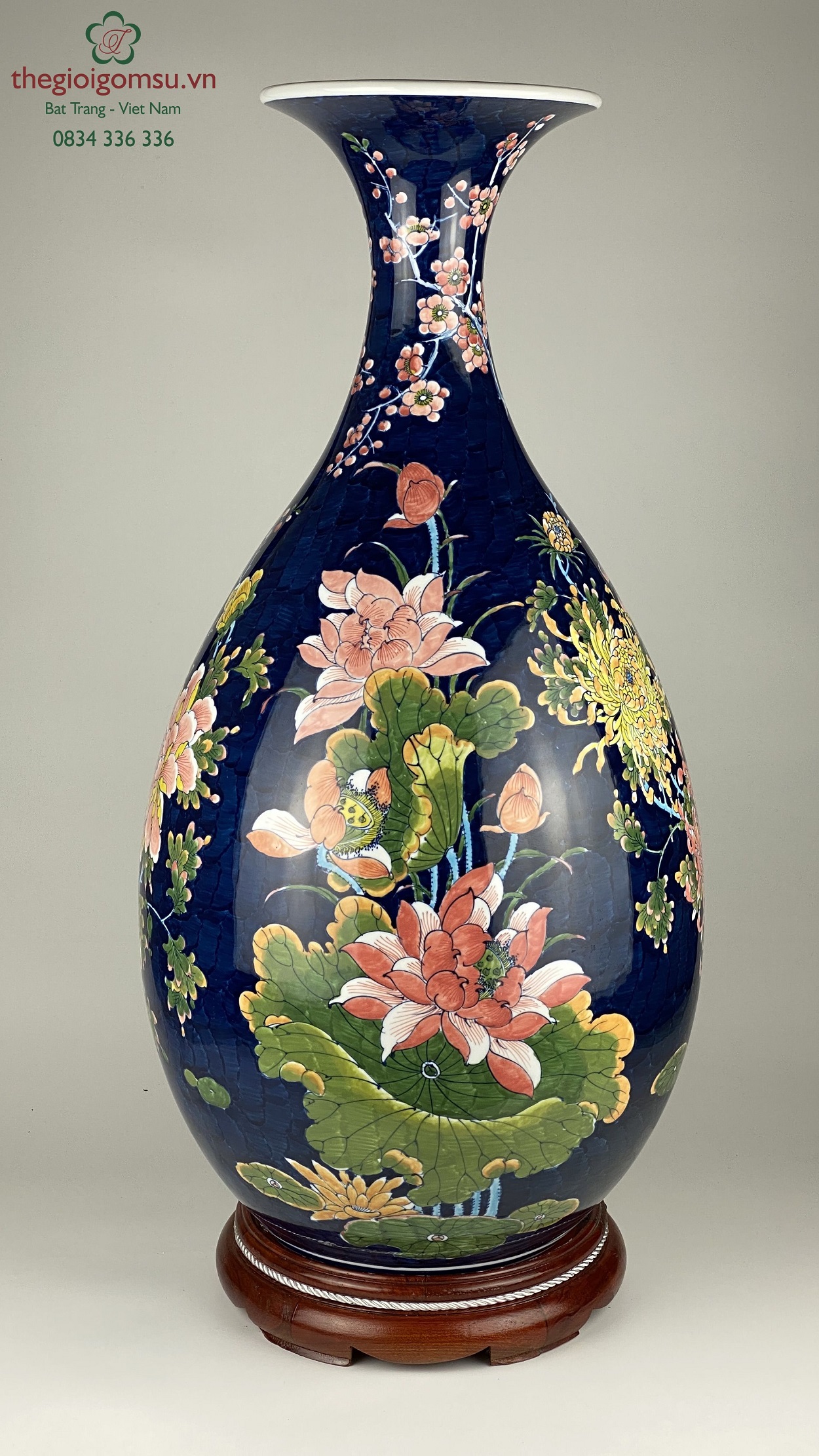 Bình Tỳ Bà "Chim công hoa đào" nền xanh coban tràn cổ