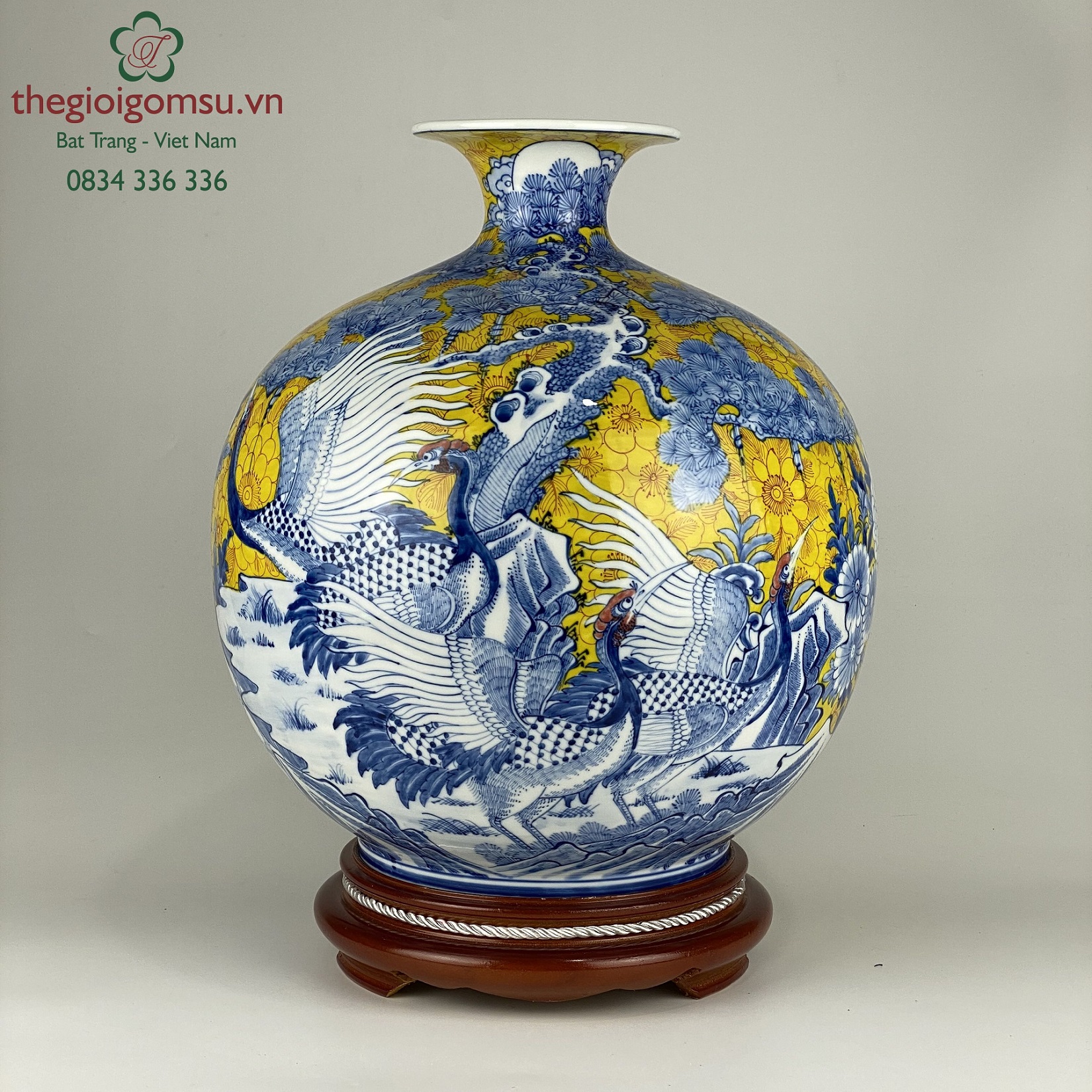 Bình hút tài lộc "Tùng Hạc Diên Niên" nền vàng đại cát