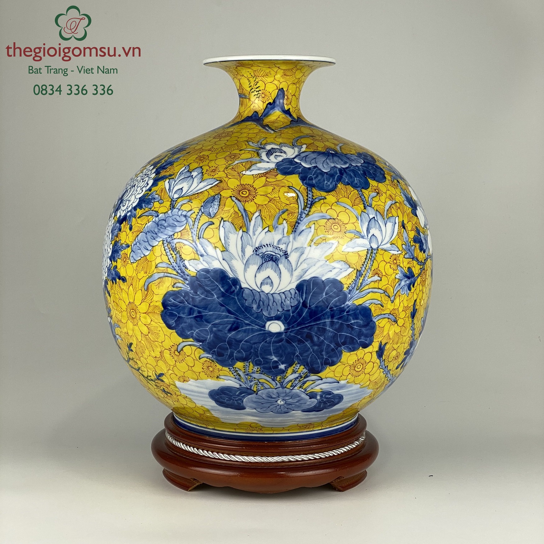 Bình hút tài lộc "Tùng Hạc Diên Niên" nền vàng đại cát