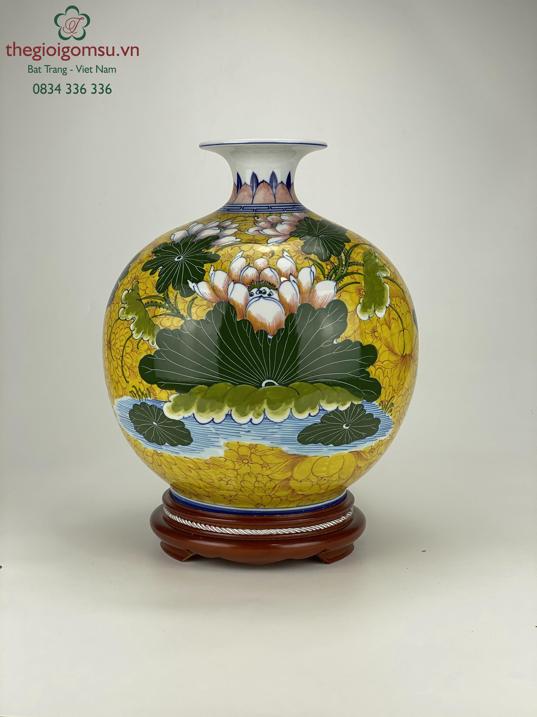 Bình hút tài lộc "Hoa Sen " nền vàng đại cát