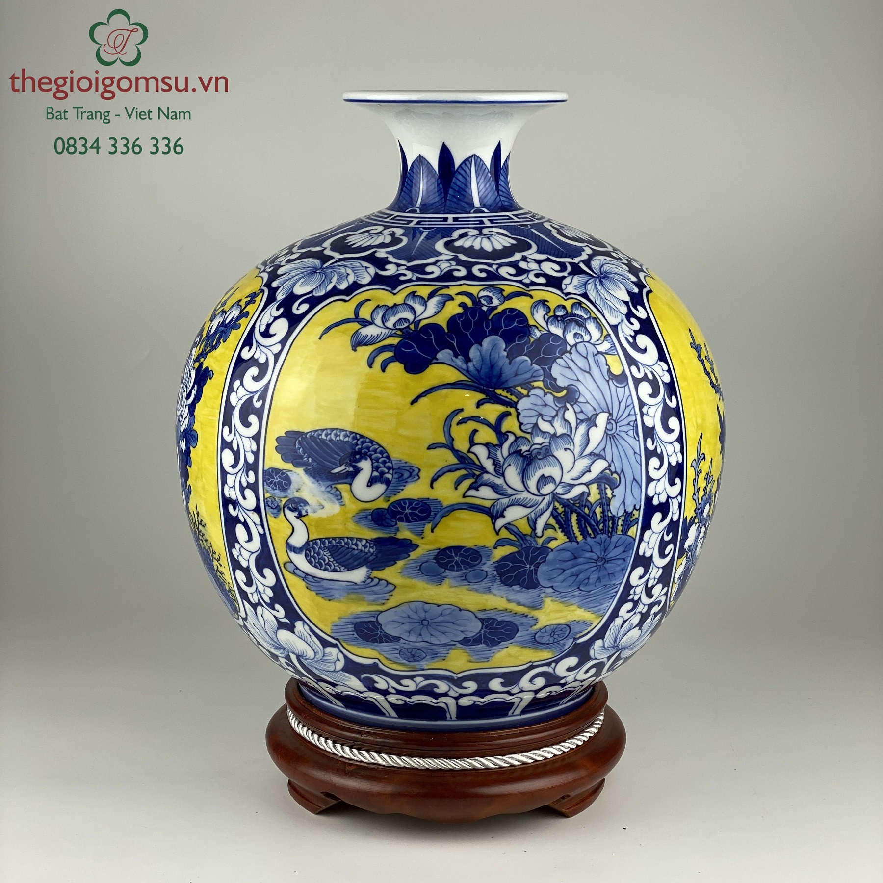 Bình hút tài lộc "Tứ cảnh bốn hoa" nền vàng đại cát