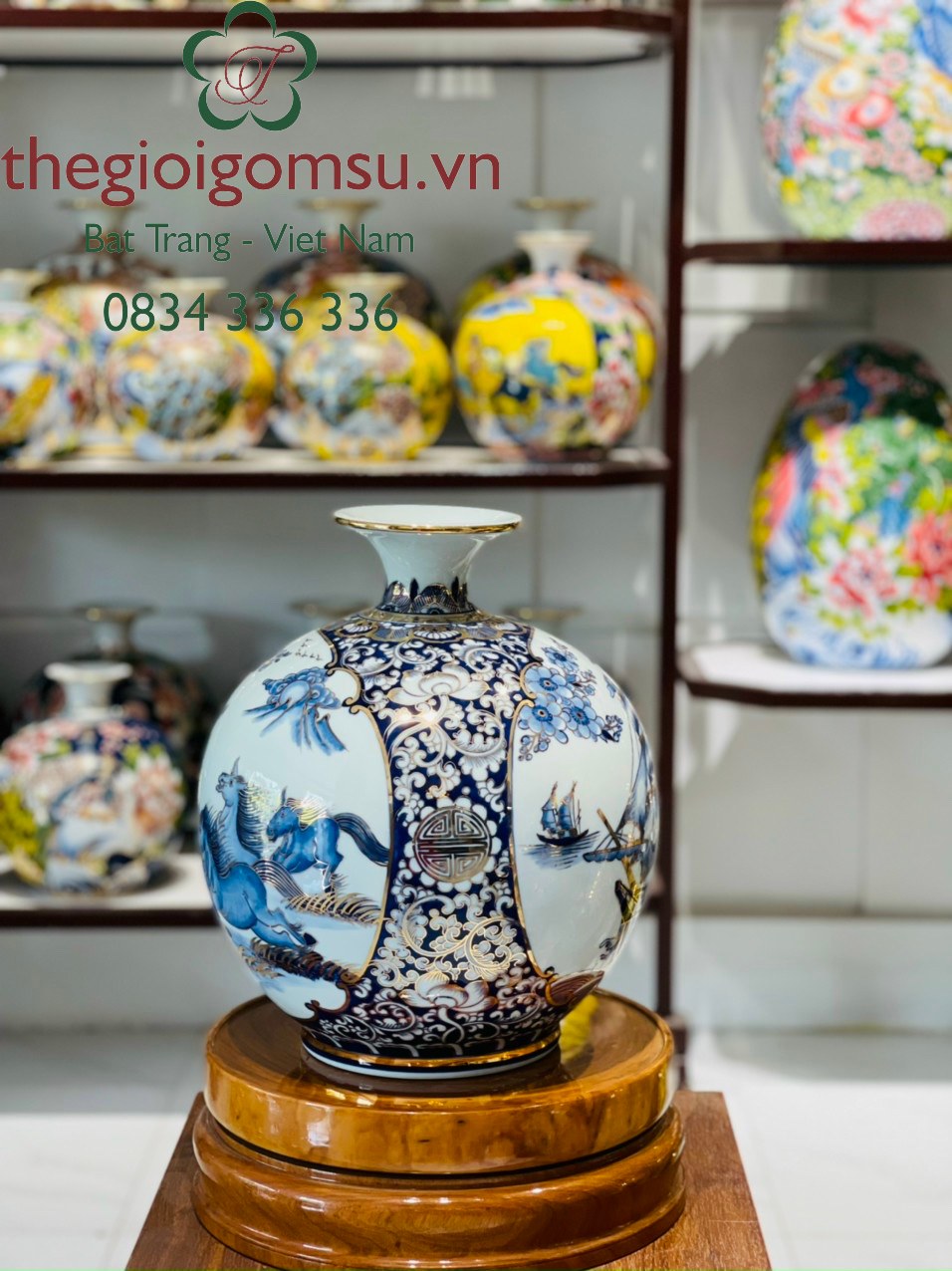 Bình hút Tài Lộc Nhị cảnh " Mã Đáo Thành Công - Thuyền Buồm" vẽ vàng kim nền trắng ngọc