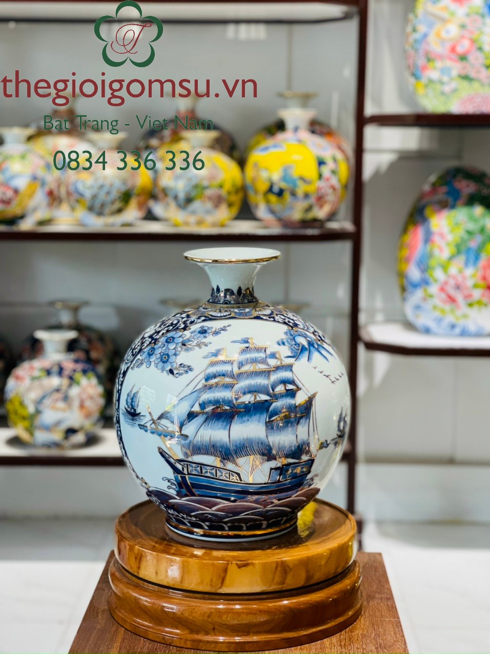 Bình hút Tài Lộc Nhị cảnh " Mã Đáo Thành Công - Thuyền Buồm" vẽ vàng kim nền trắng ngọc