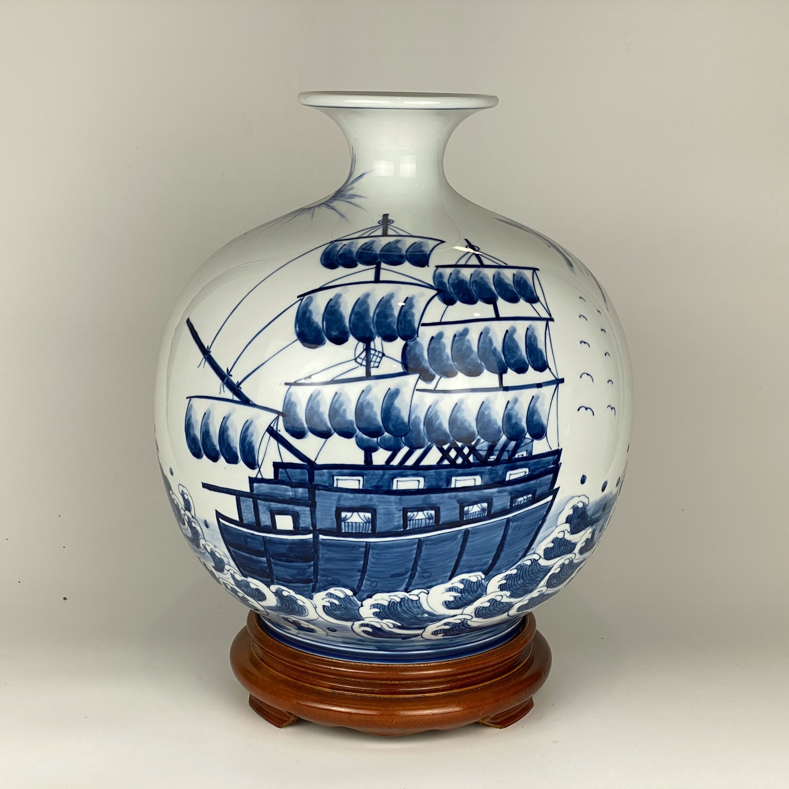 Bình hút tài lộc Thuận Buồm Xuôi Gió