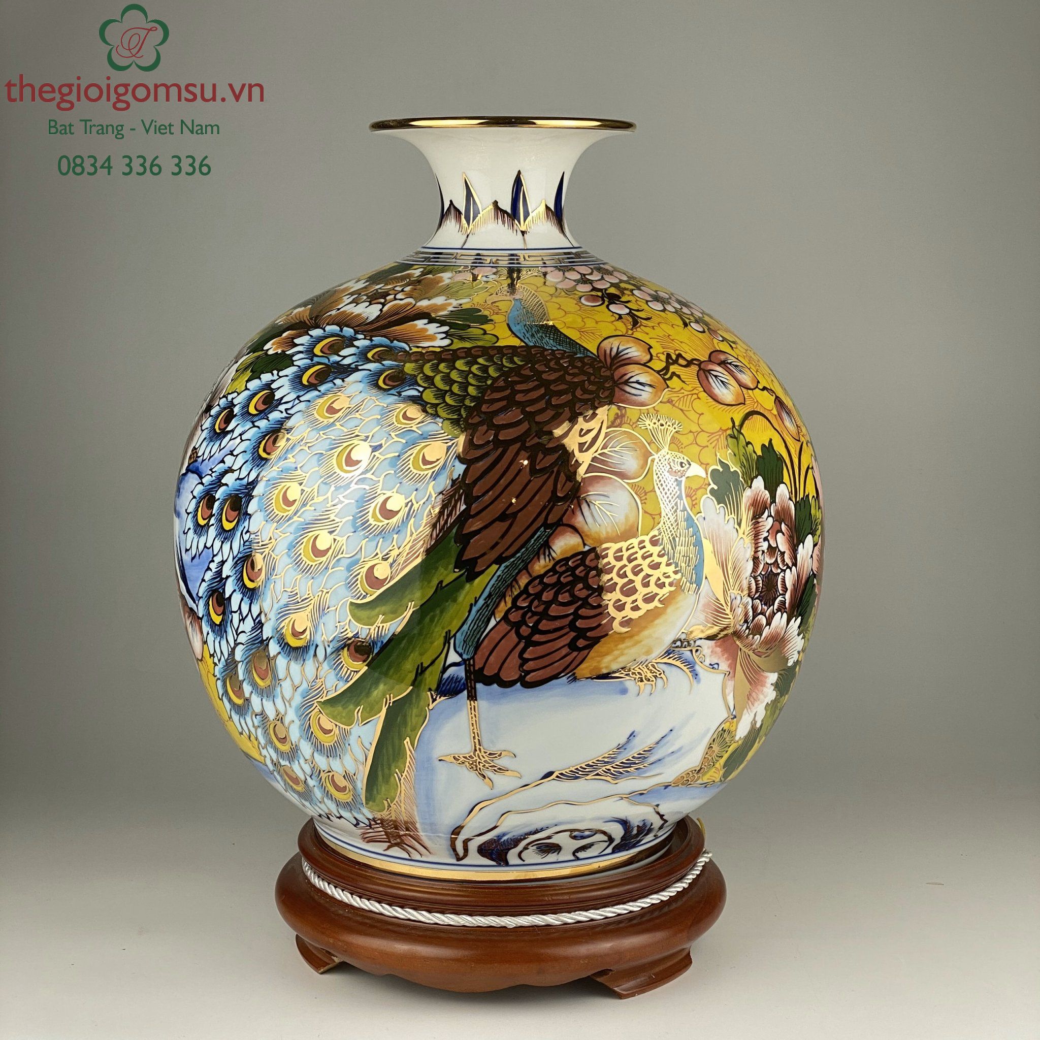 Bình Hút Tài Lộc công thành danh toại nền màu